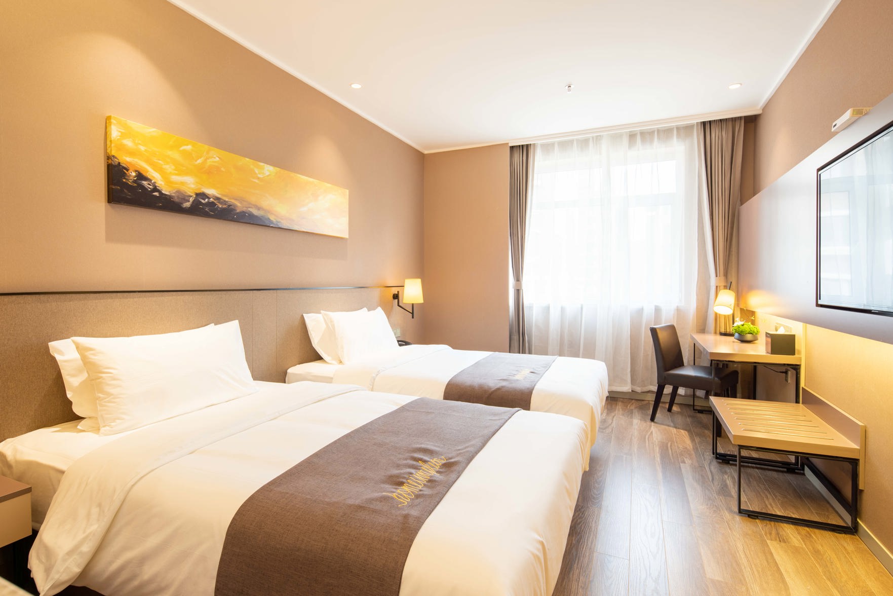 Homeinn Plus Hotel (Shenyang Santai Subway Station Santai Wanxianghui) 3*