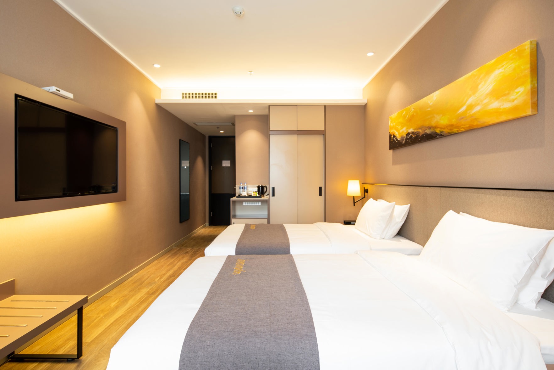 Homeinn Plus Hotel (Shenyang Santai Subway Station Santai Wanxianghui) 3*