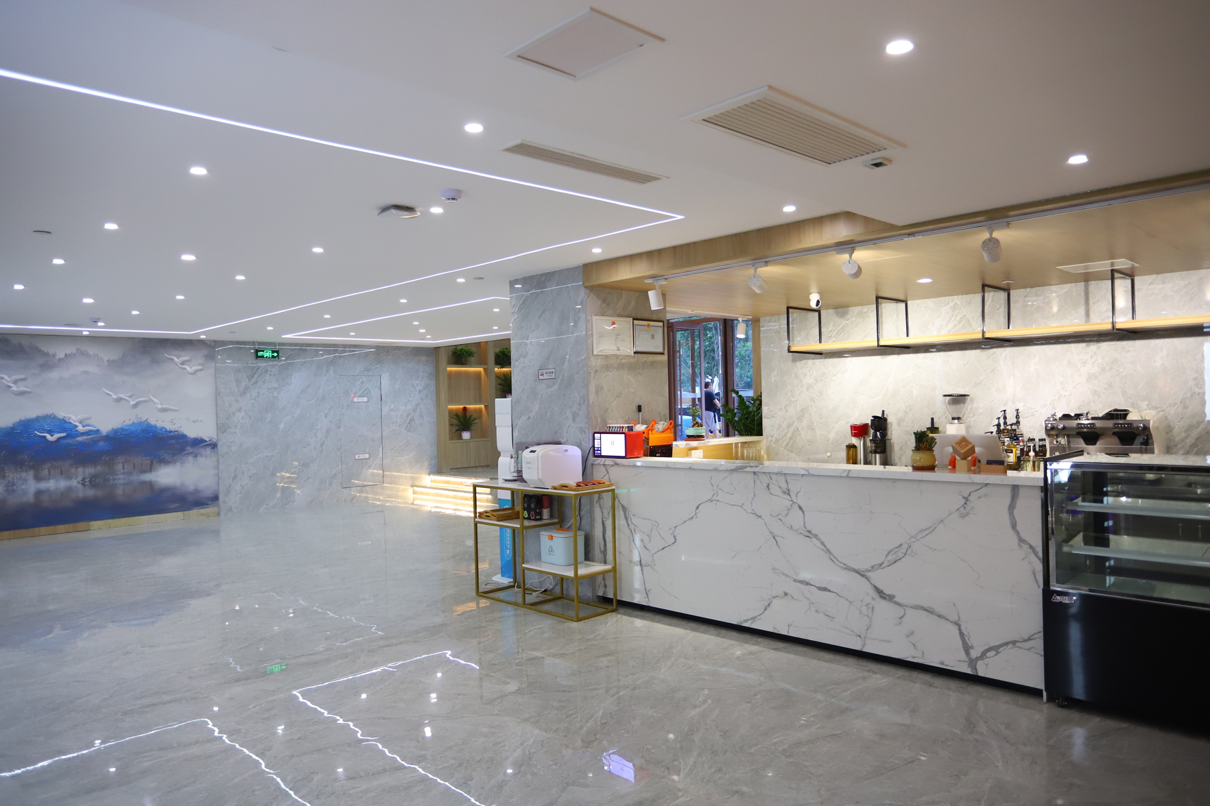 GtEL (Qingdao CBD Wanda Plaza Dunhua Road Metro Station) 3*