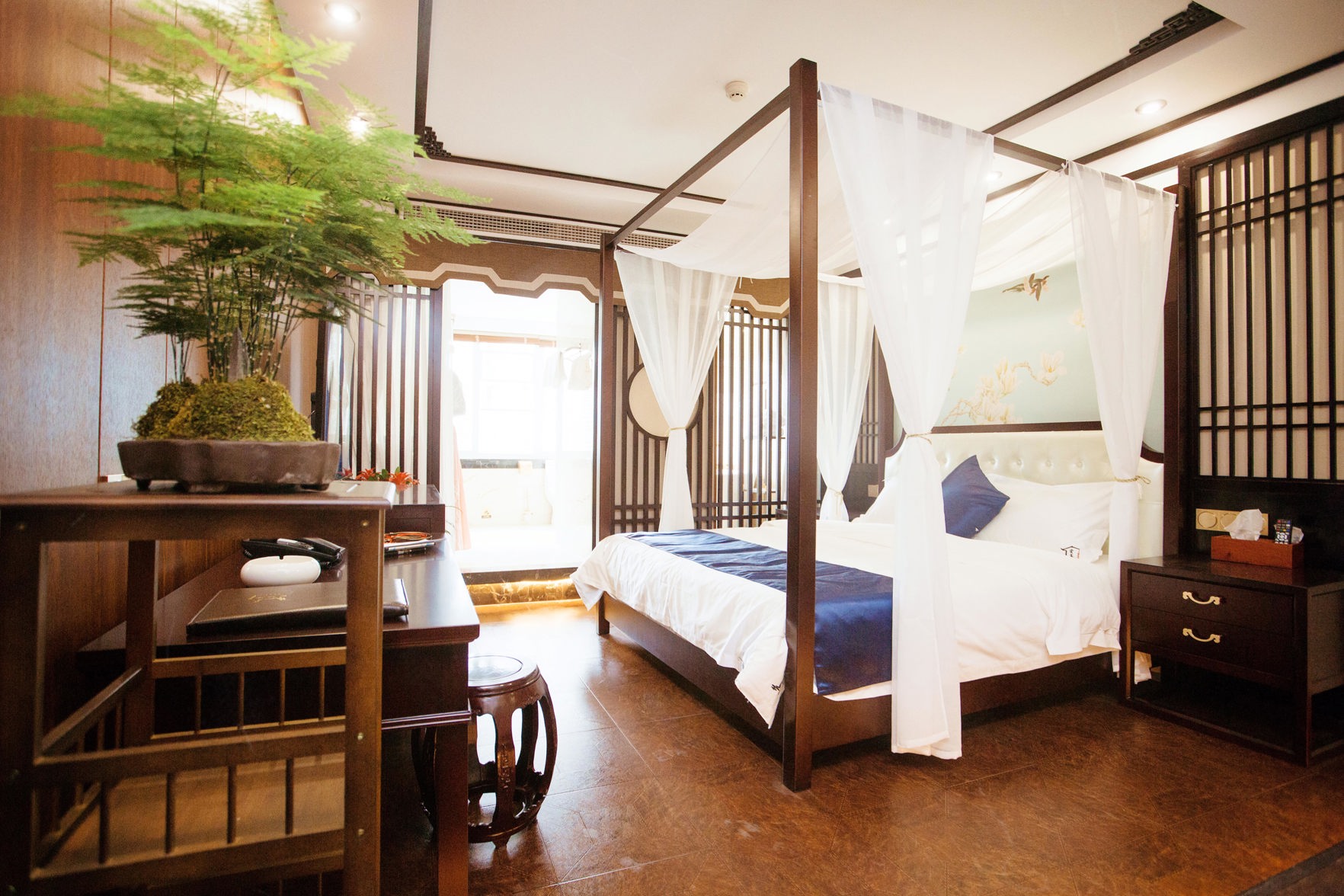 Aixinchao Theme New Chinese Hotel(Chunxi road store) 0*