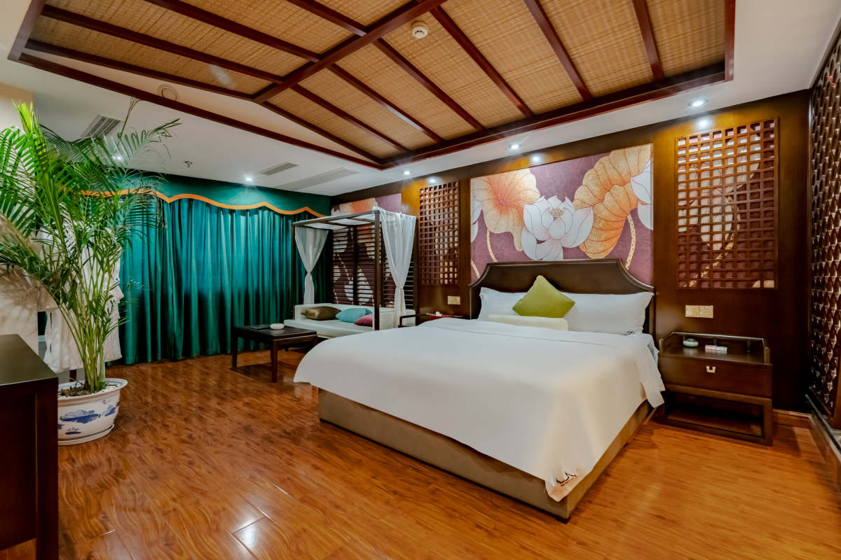 Aixinchao Theme New Chinese Hotel(Chunxi road store) 0*