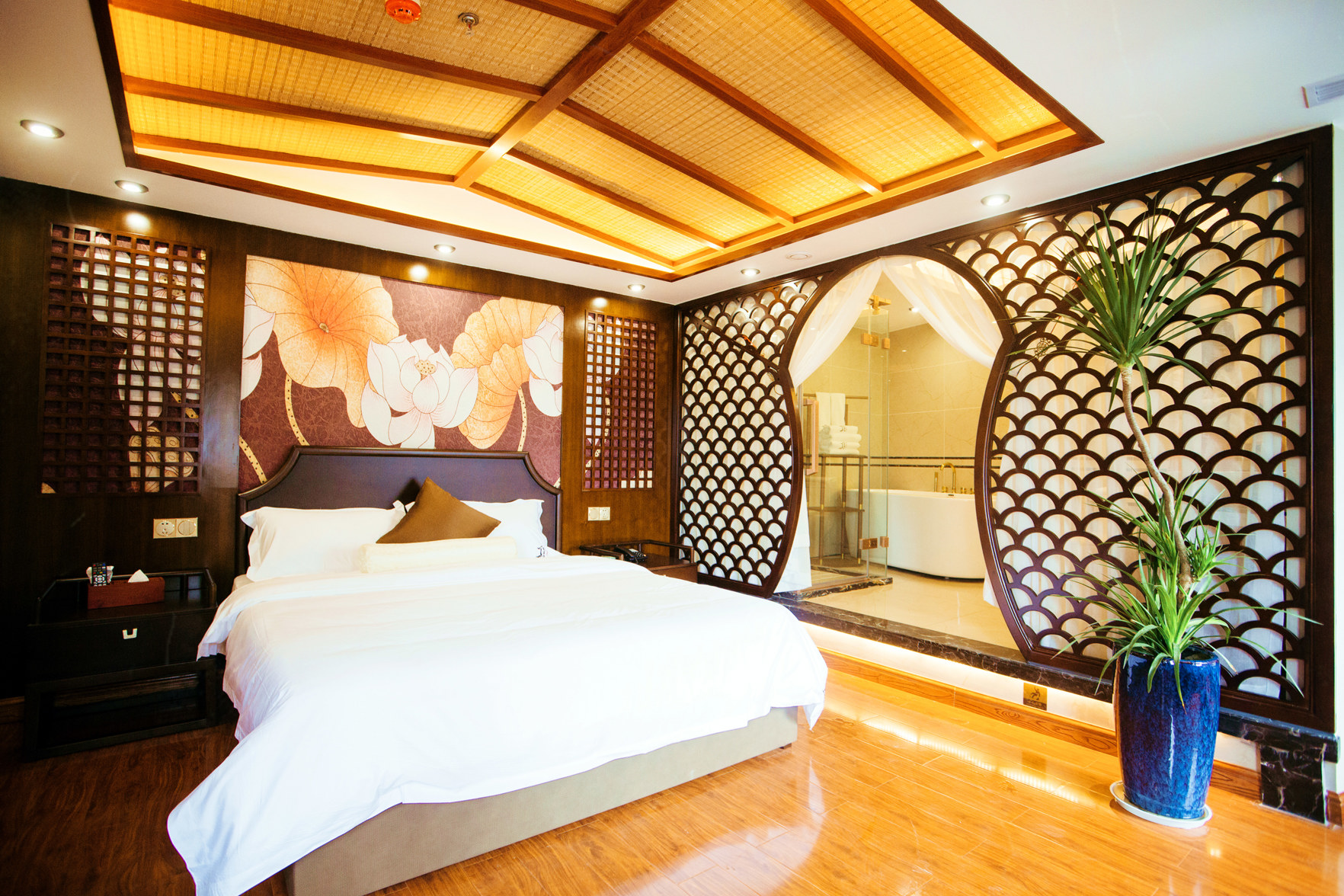 Aixinchao Theme New Chinese Hotel(Chunxi road store) 0*