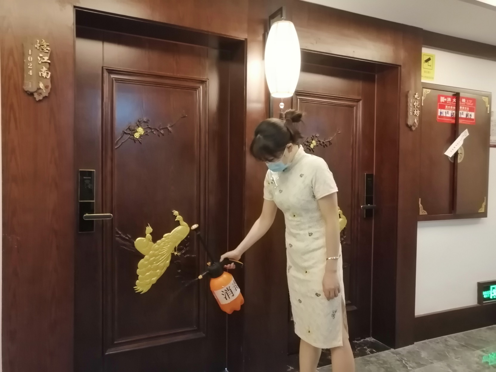 Aixinchao Theme New Chinese Hotel(Chunxi road store) 0*