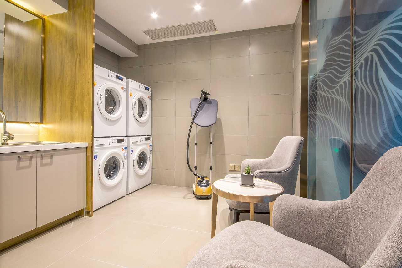Homeinn Selected Hotel (Chengdu East Railway Station Huaishudian Subway Station) 3*