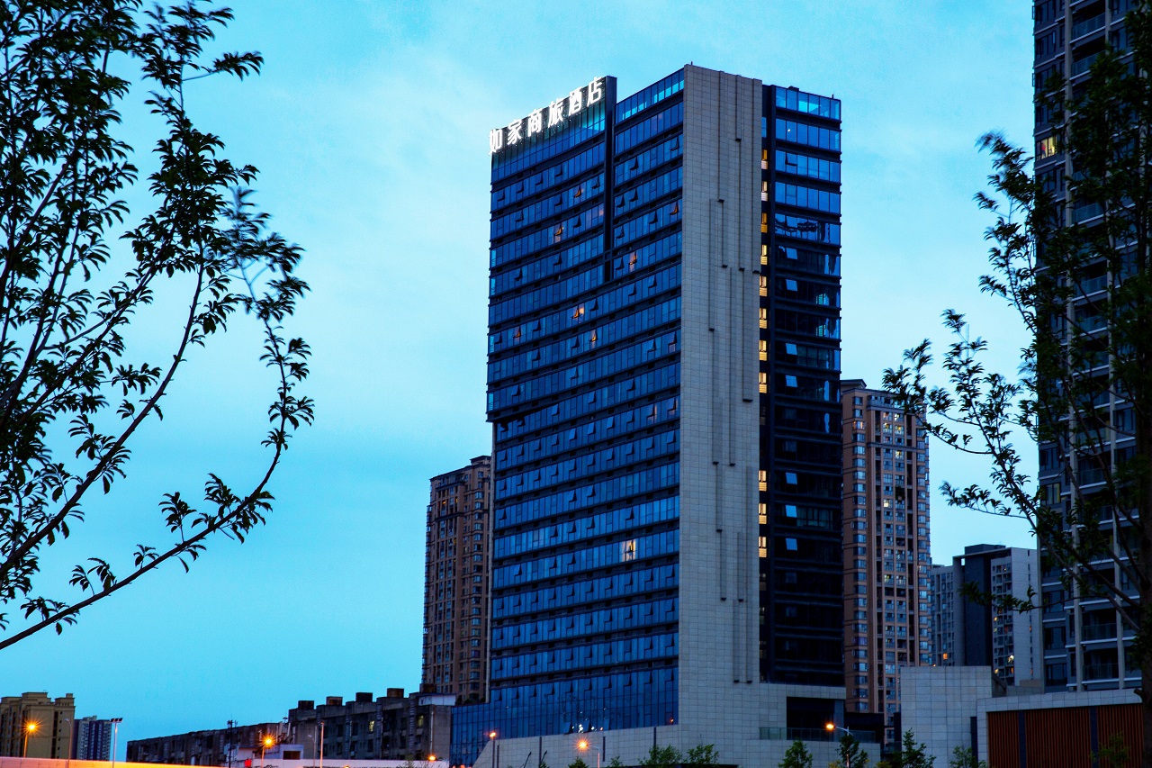 Homeinn Selected Hotel (Chengdu East Railway Station Huaishudian Subway Station) 3*