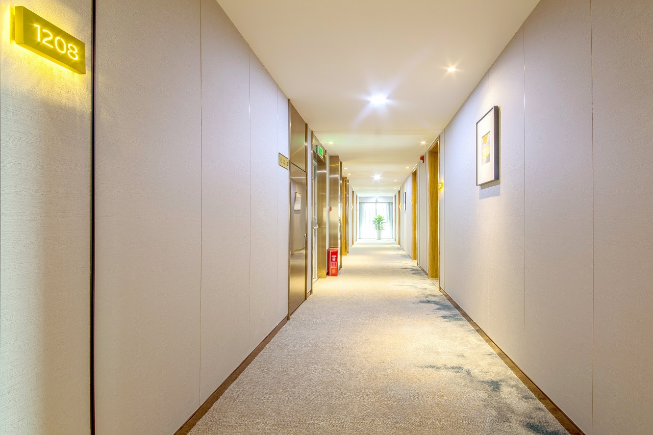 Homeinn Selected Hotel (Chengdu East Railway Station Huaishudian Subway Station) 3*