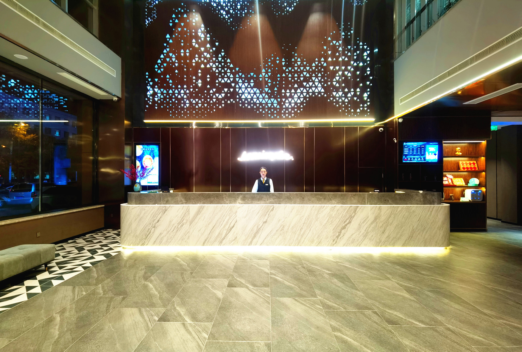 Homeinn Plus Hotel (Fushun Petrochemical University) 3*