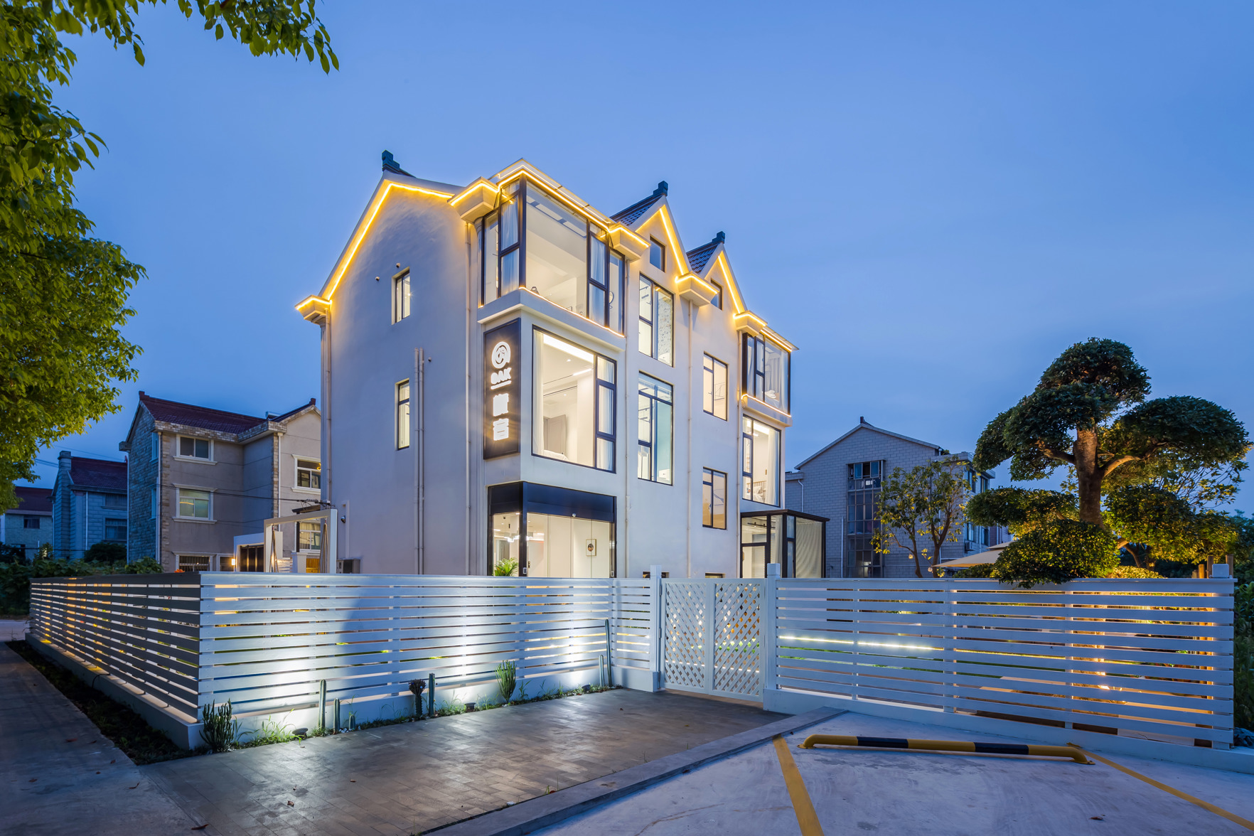 Shanghai Oak Su OAK·Parent-child Vacation·Pool Vacation Beauty Su 0*