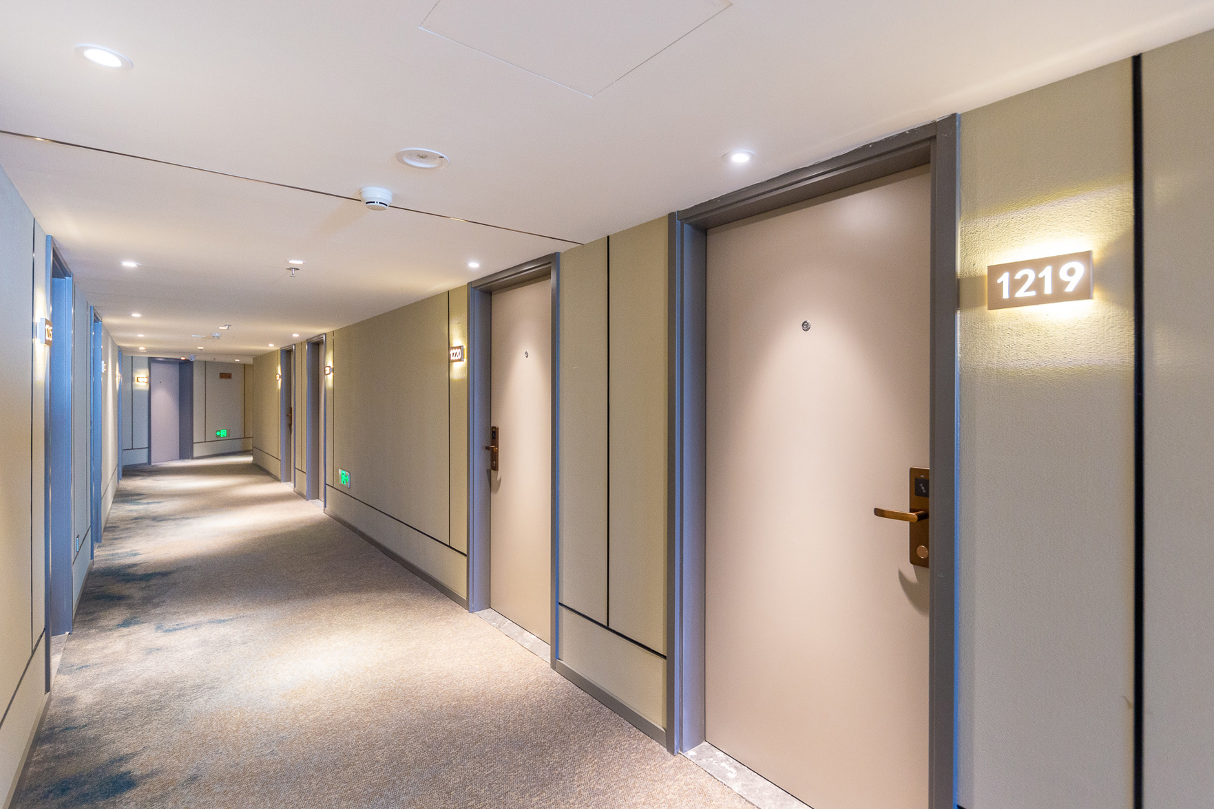 Homeinn Selected Hotel (Xining Daxin Street Night Market Mojia Street) 3*