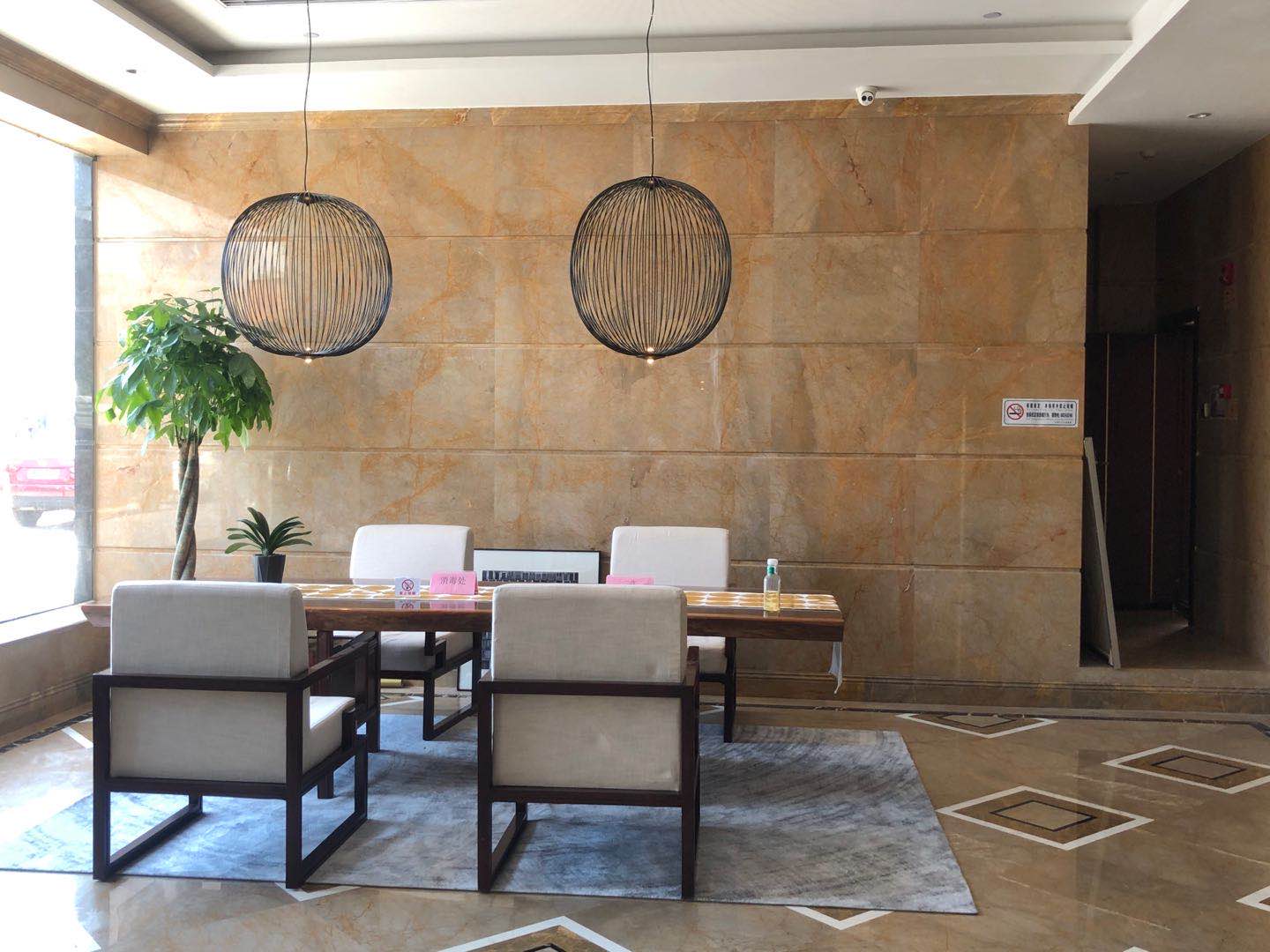 Aowei Hotel (Yancheng Government Financial City) 3*