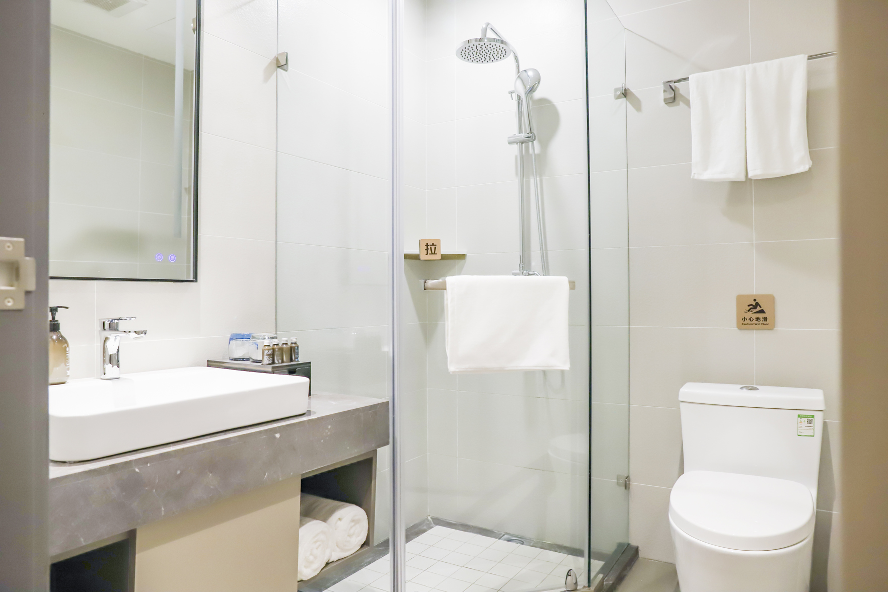 Homeinn Selected Hotel (Harbin Jiangbei University Town Subway Station Xueyuan Road) 3*