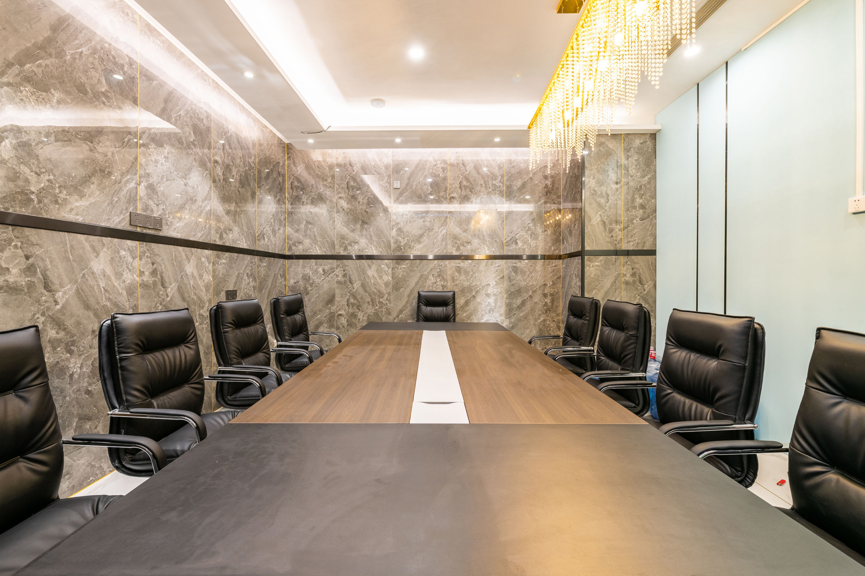 City Garden Hotel (Xifeng high speed railway station store) 2*