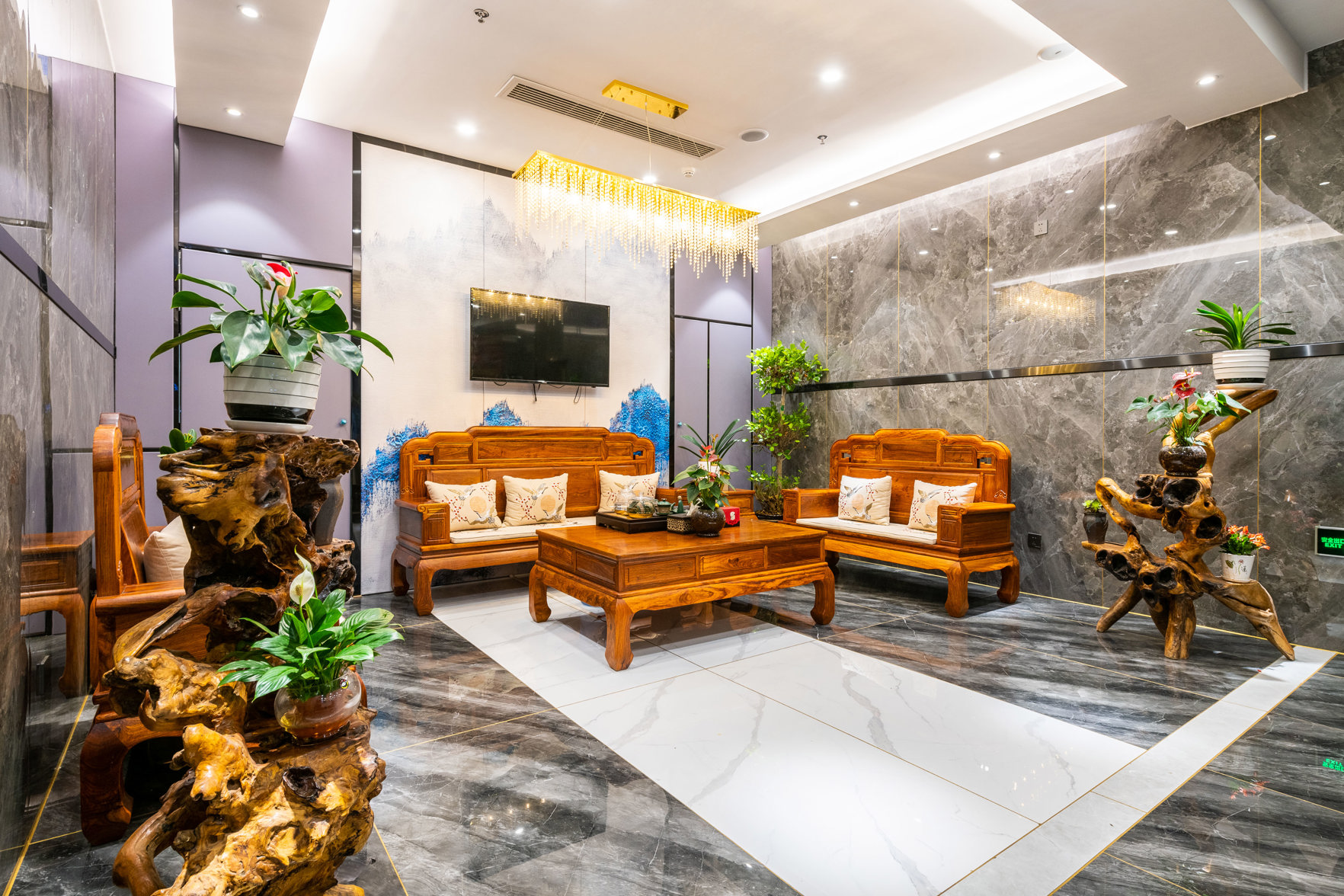 City Garden Hotel (Xifeng high speed railway station store) 2*