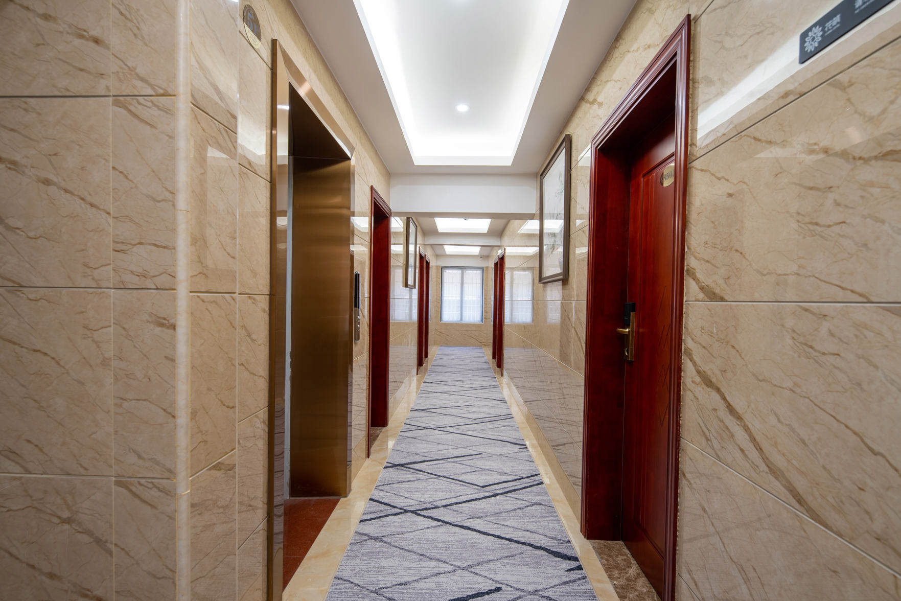 Floral hotel·Wangyuanlou Inn(Paradise store of Tanzhou town government, Zhongshan) 2*