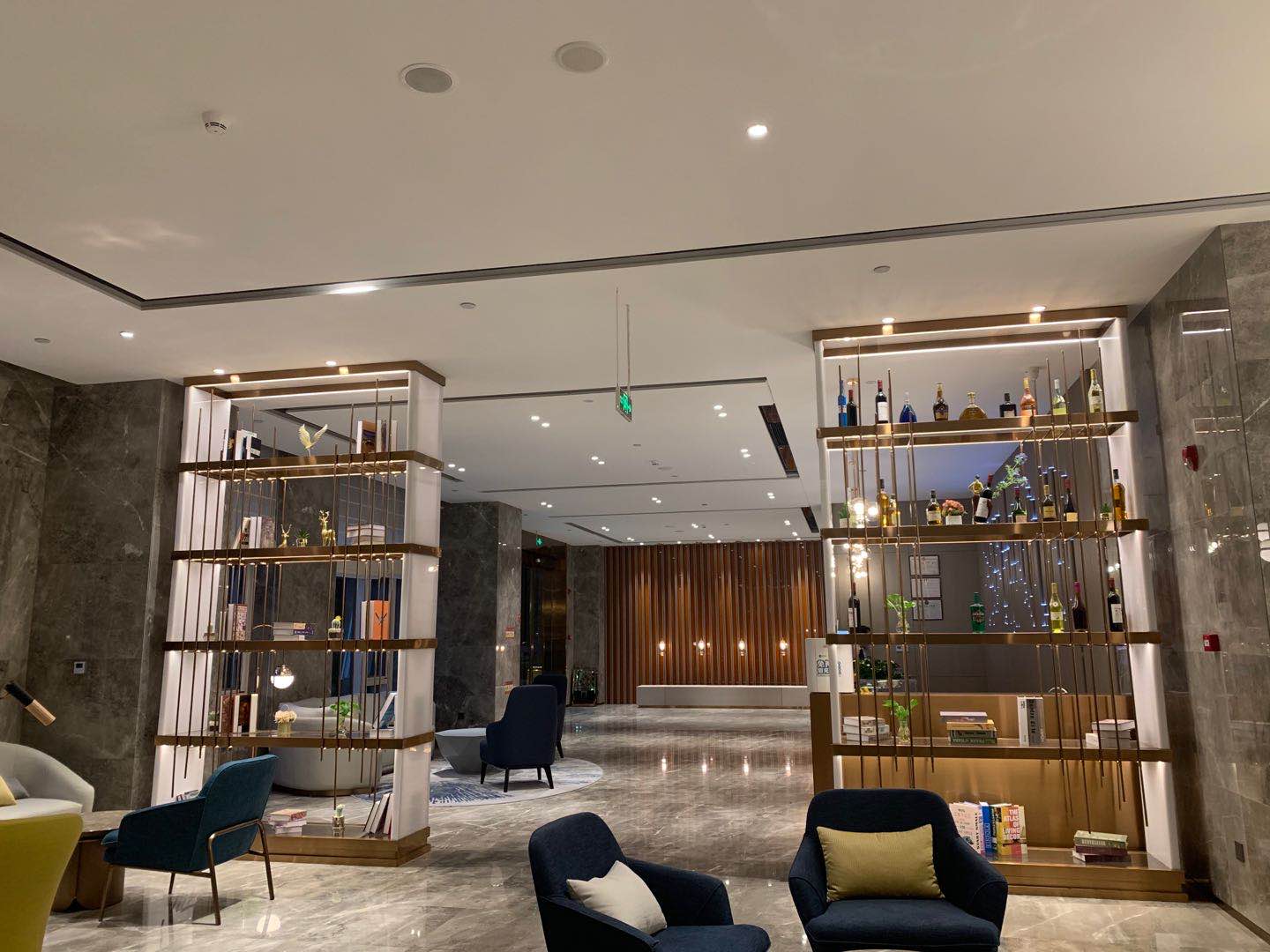 CHAMJOY Hotel (Hangzhou Tongxie Road Subway Station) 3*