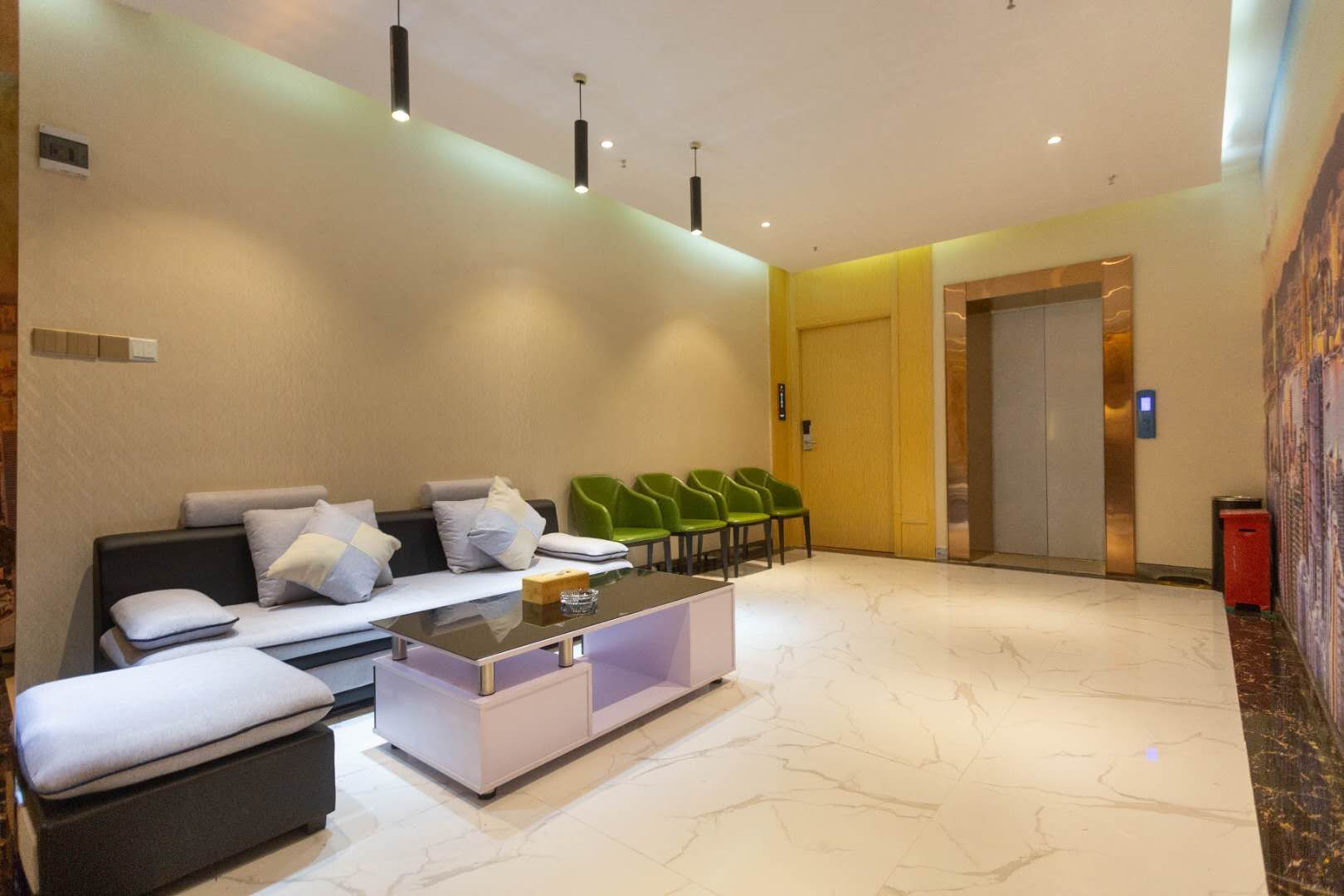 Xinbei Hotel (Shenzhen Luohu Shuibei International Jewelry City Store) 2*