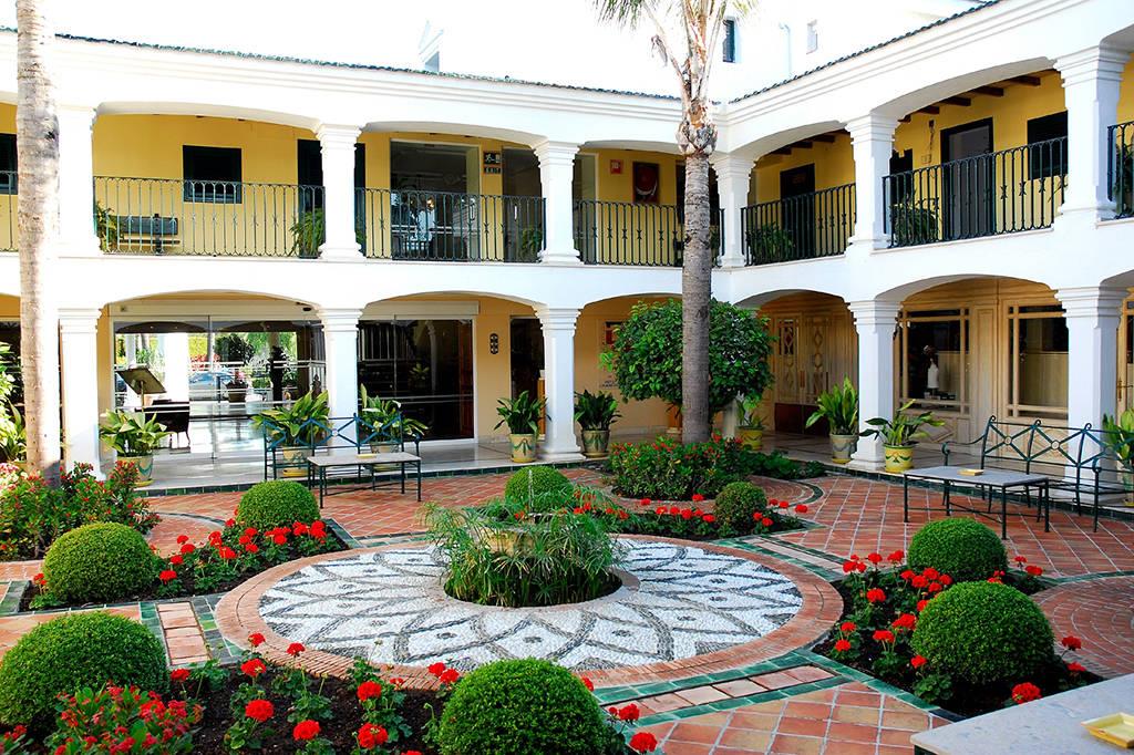 Туры в Los Monteros Spa & Golf Resort