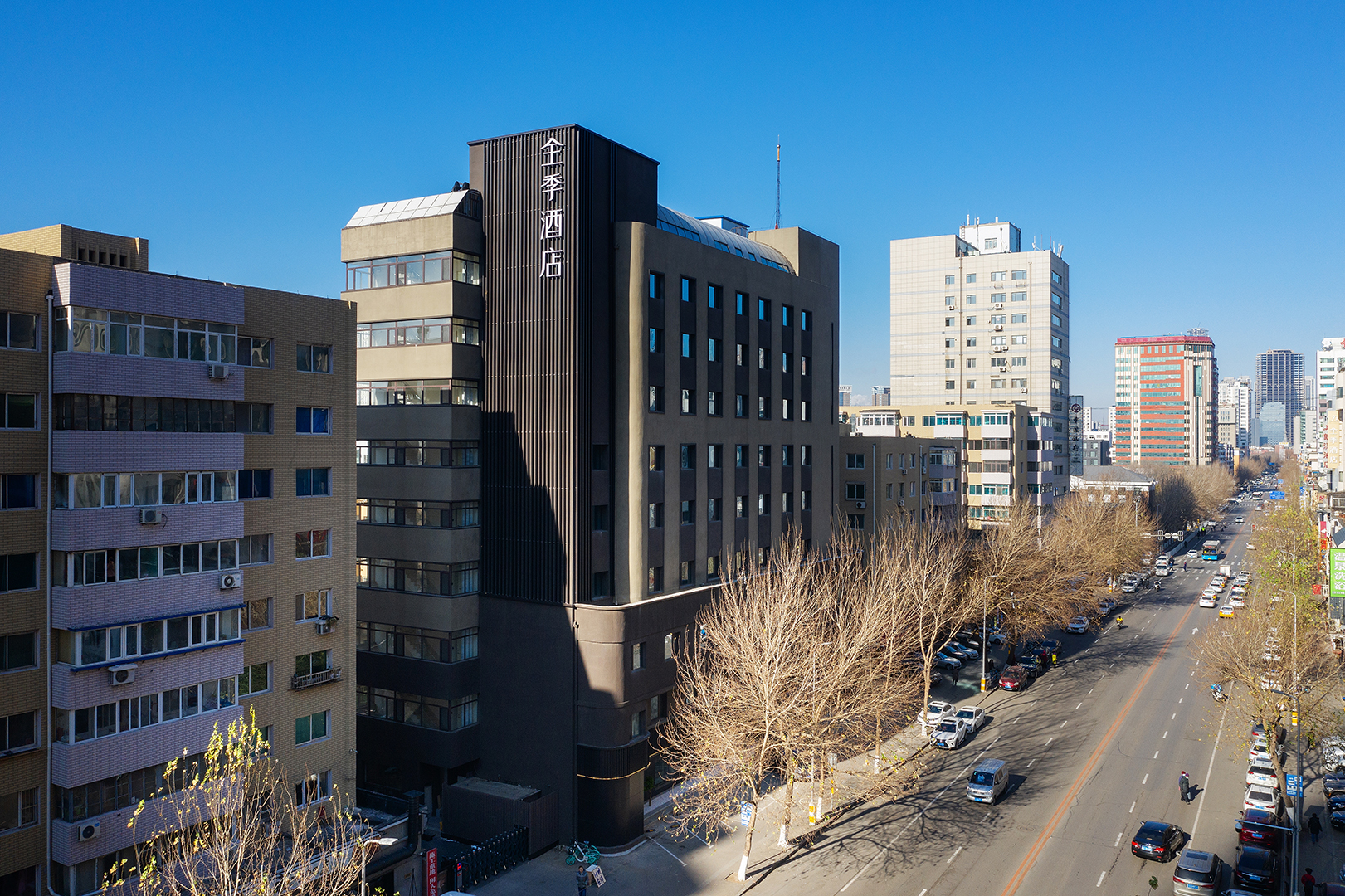 JI Hotel (Shenyang Consulate Sanjing Street) 3*