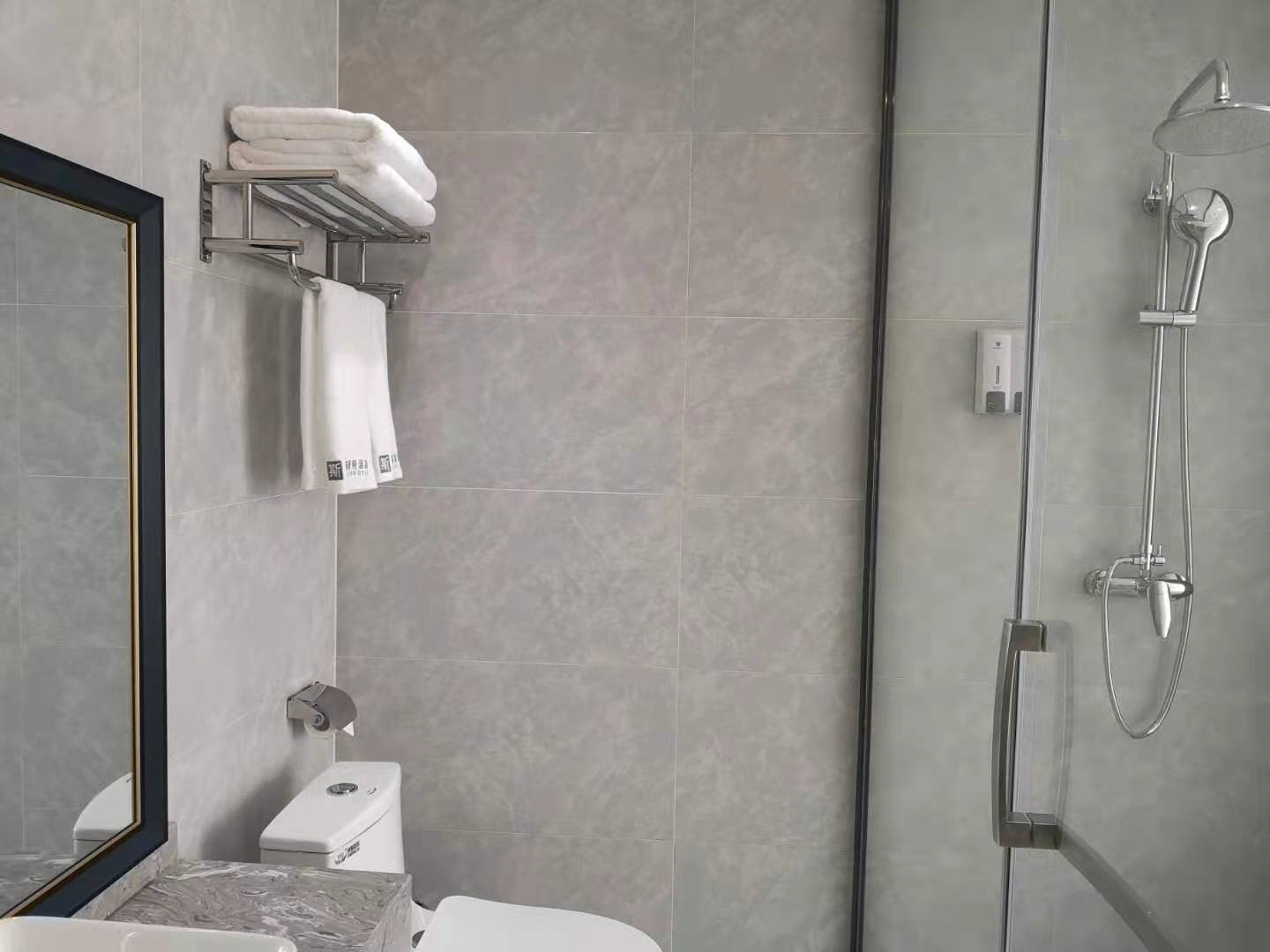 Yeste Hotel (Pingguo Cultural Park City Center) 3*