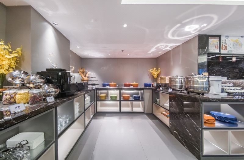 Homeinn Selected Hotel (Sanya Yemeng Promenade Sanya Bay) 3*