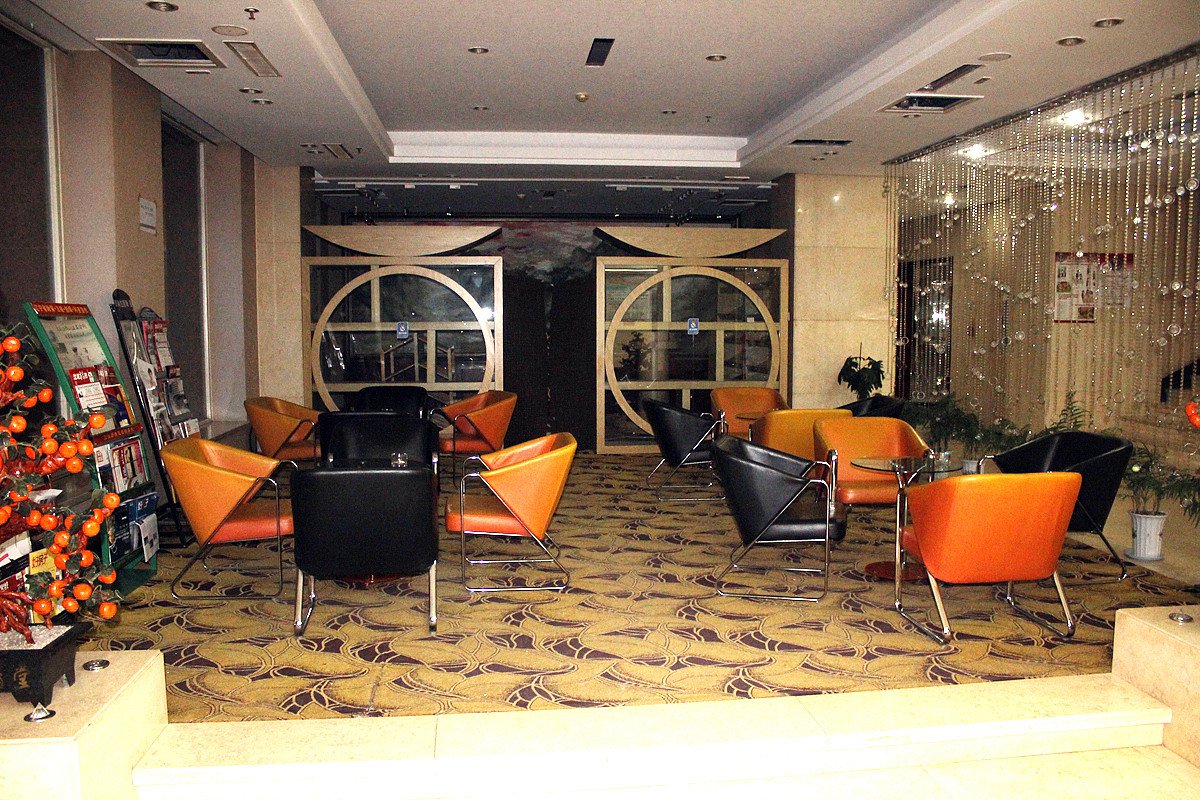 Homeinn Selected Hotel (Shenyang Tiexi Bei 2nd Rd Wanda Plaza) 3*