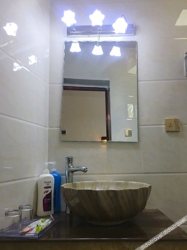 Yunqi Xiaozhu Inn 2*