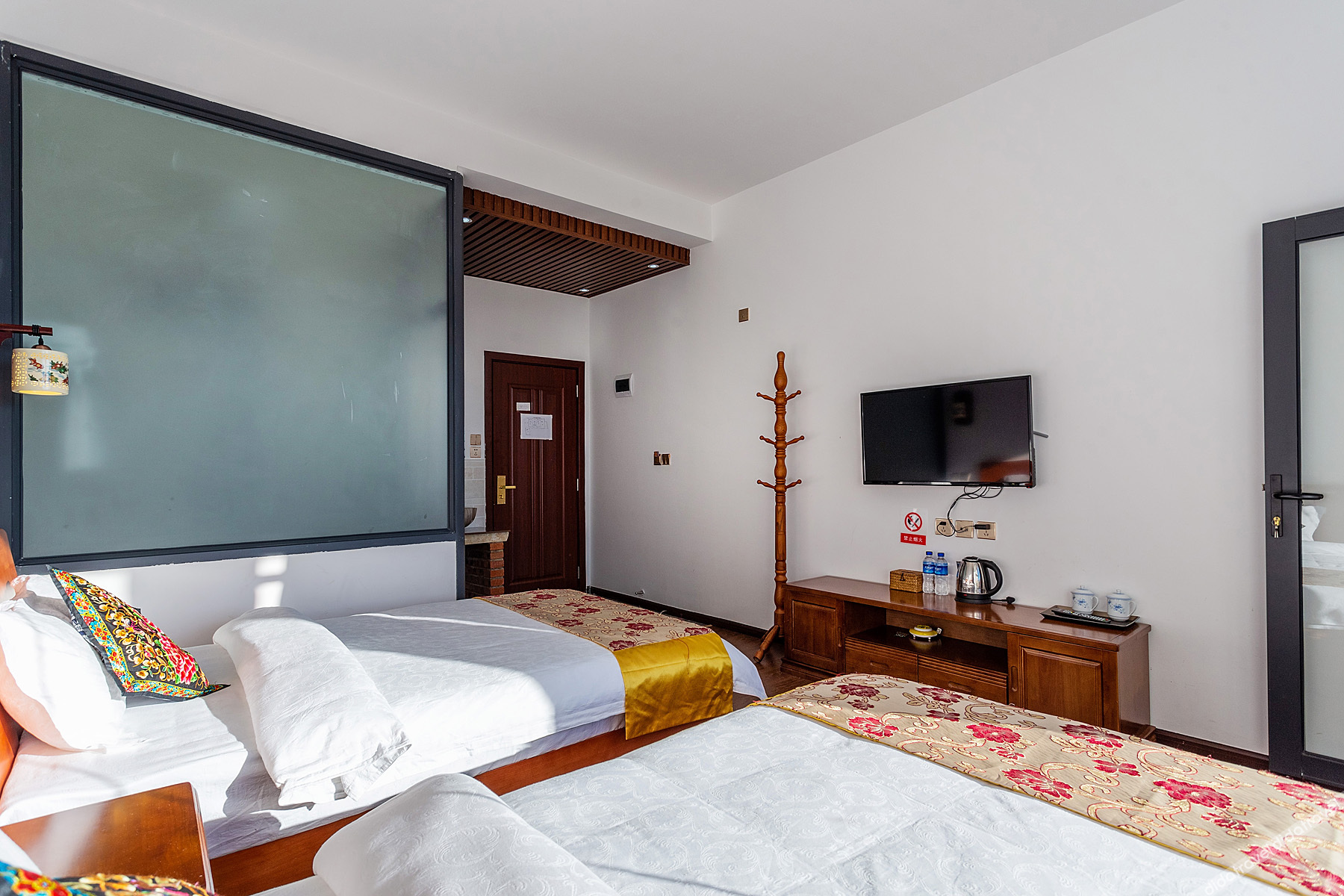 Yunqi Xiaozhu Inn 2*