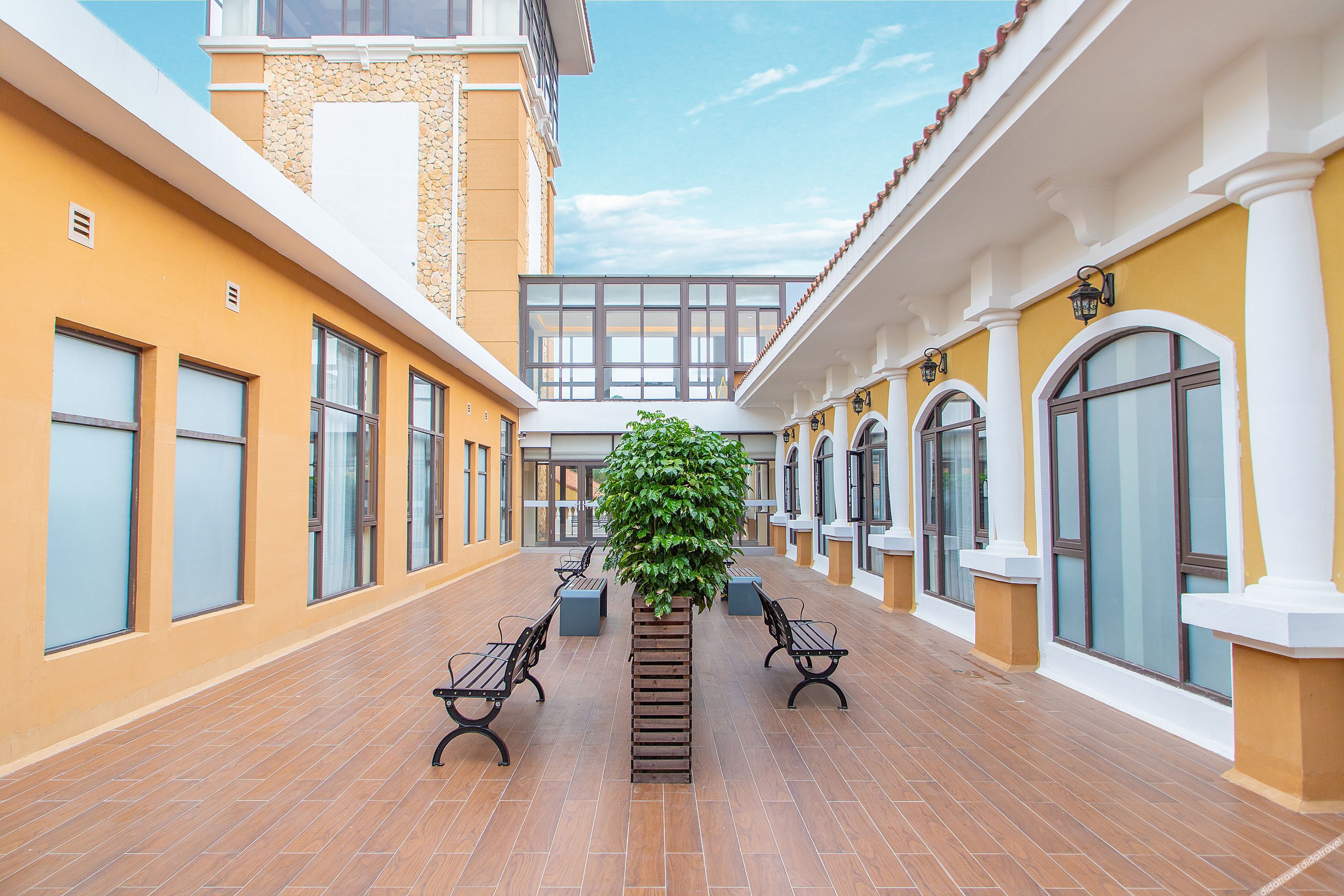 ARGO HOTEL 4*