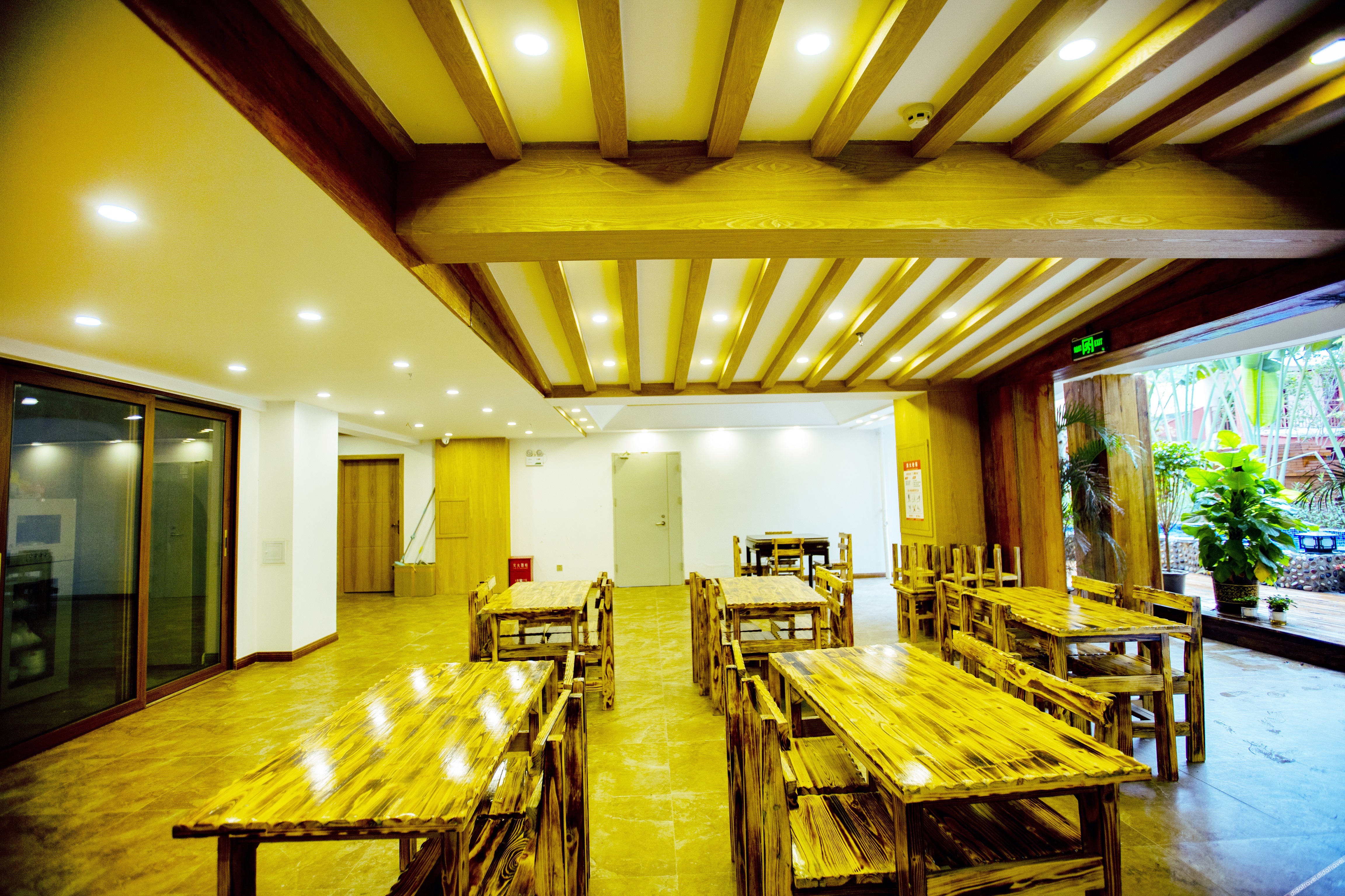 Xishuangbanna Flower Full court inn 3*