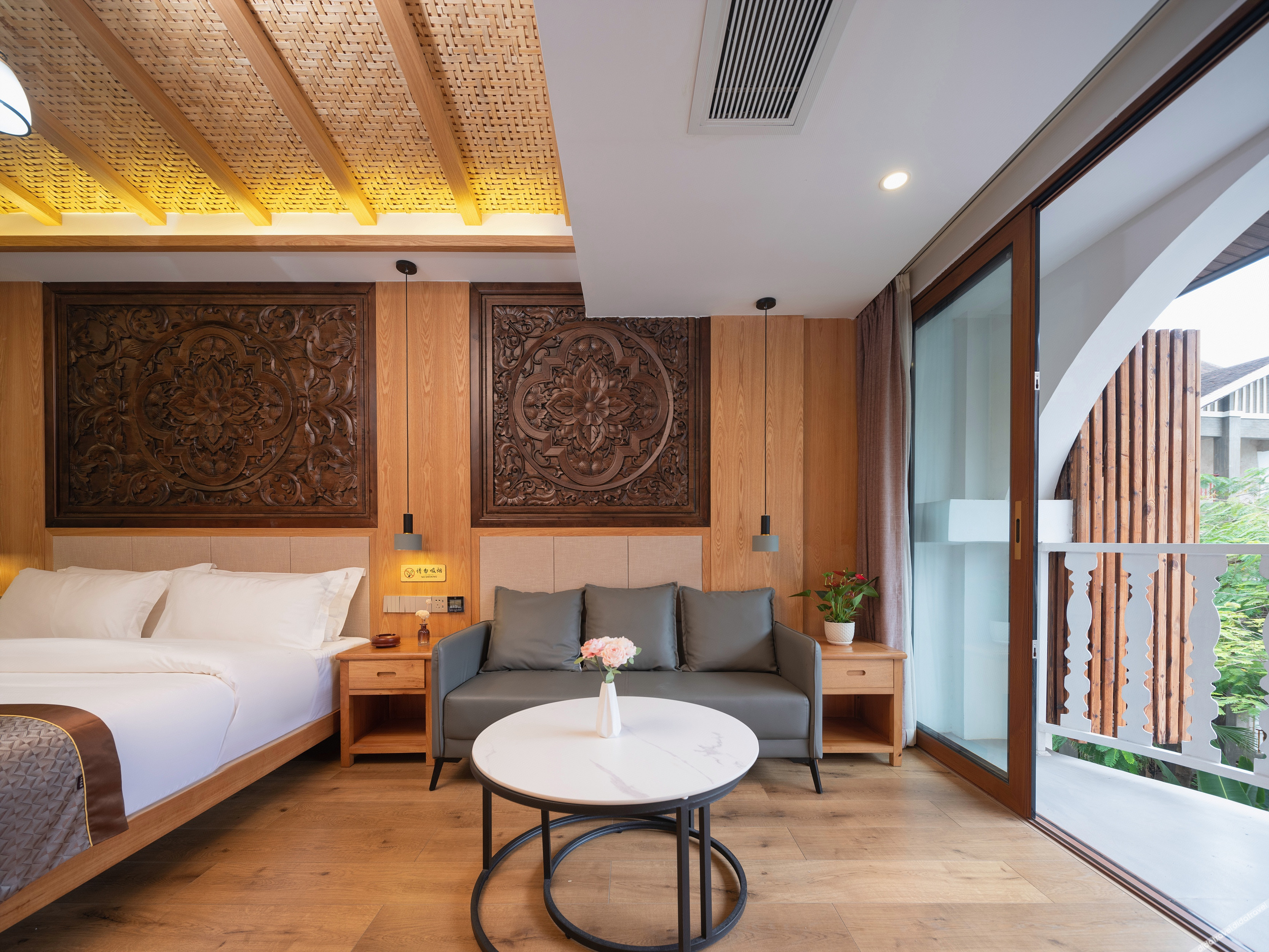 Xishuangbanna Flower Full court inn 3*