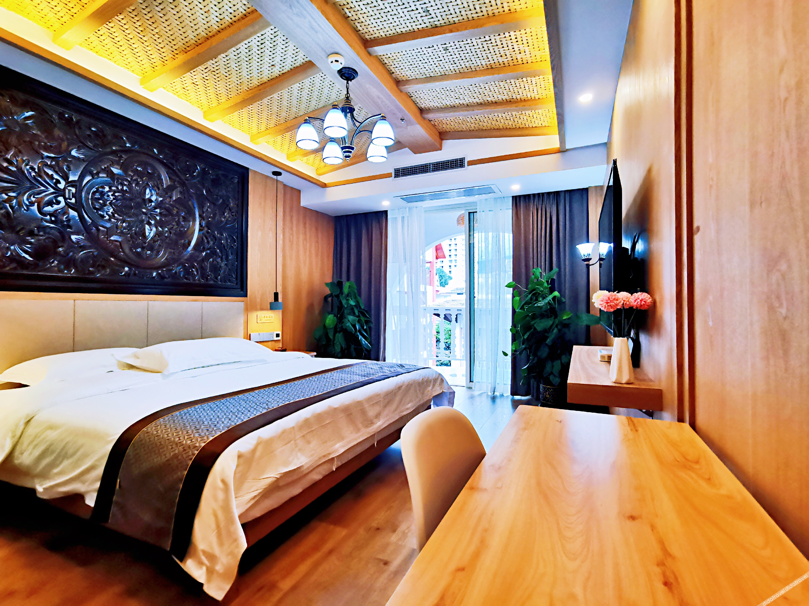 Xishuangbanna Flower Full court inn 3*