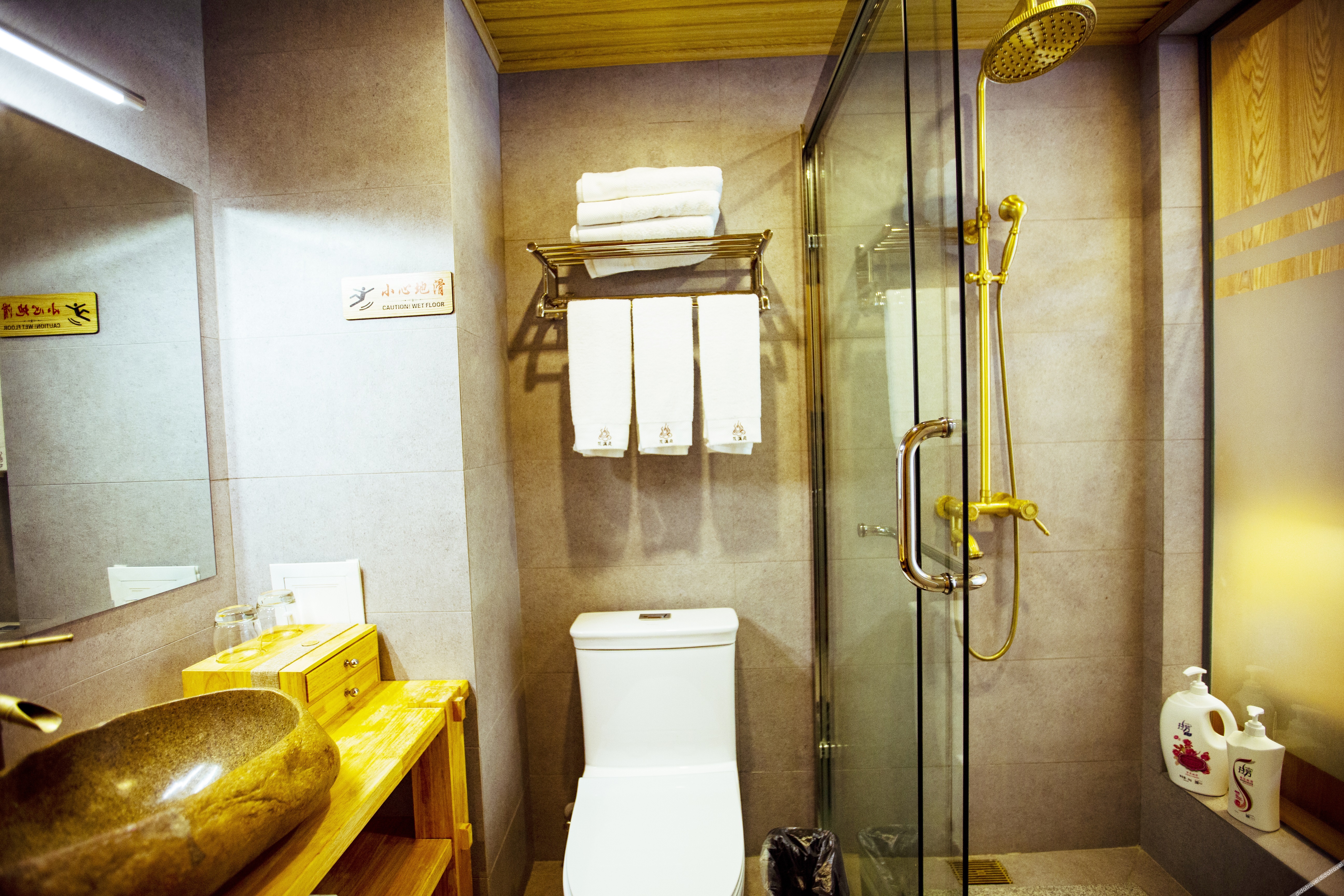 Xishuangbanna Flower Full court inn 3*