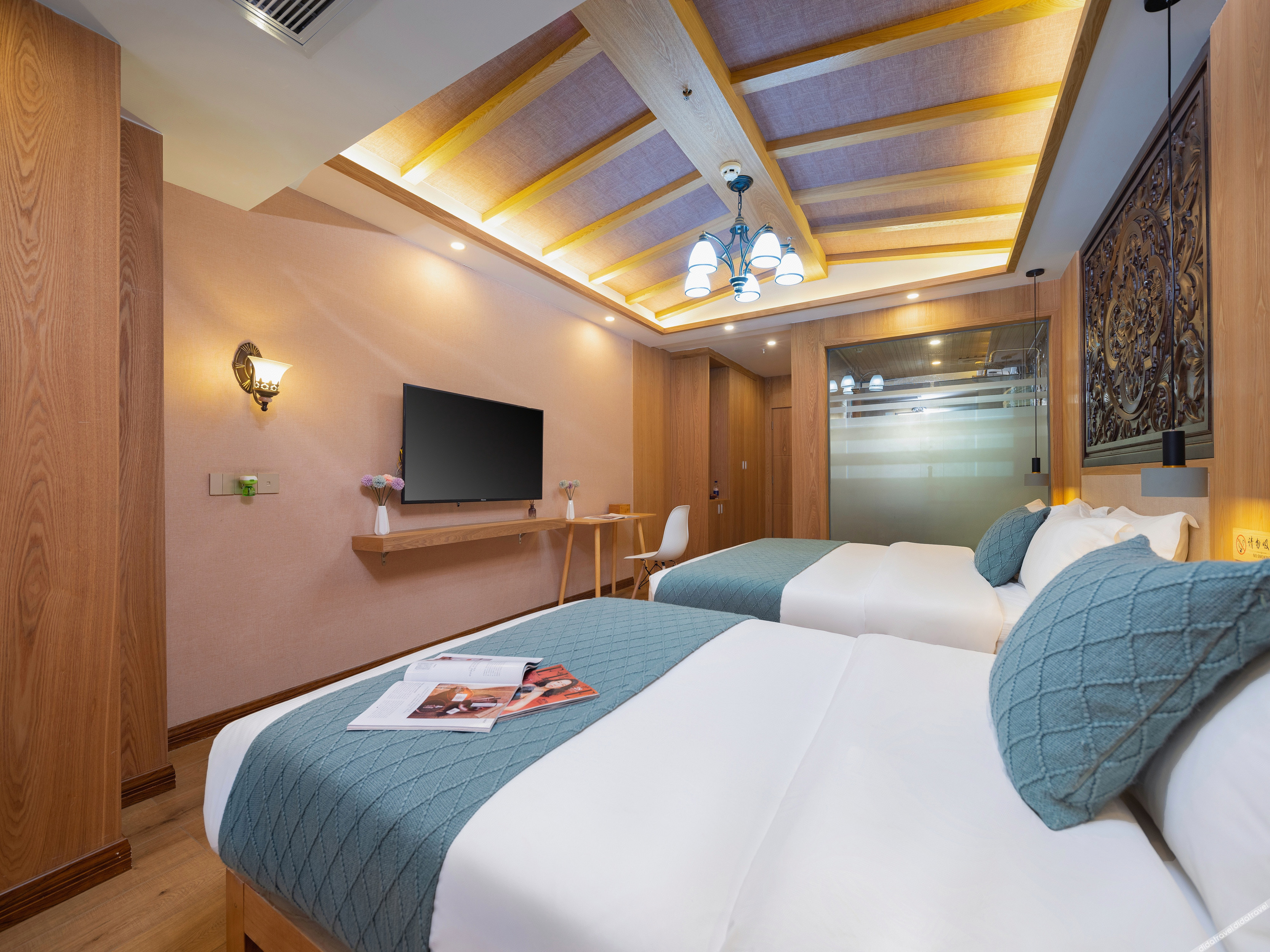 Xishuangbanna Flower Full court inn 3*