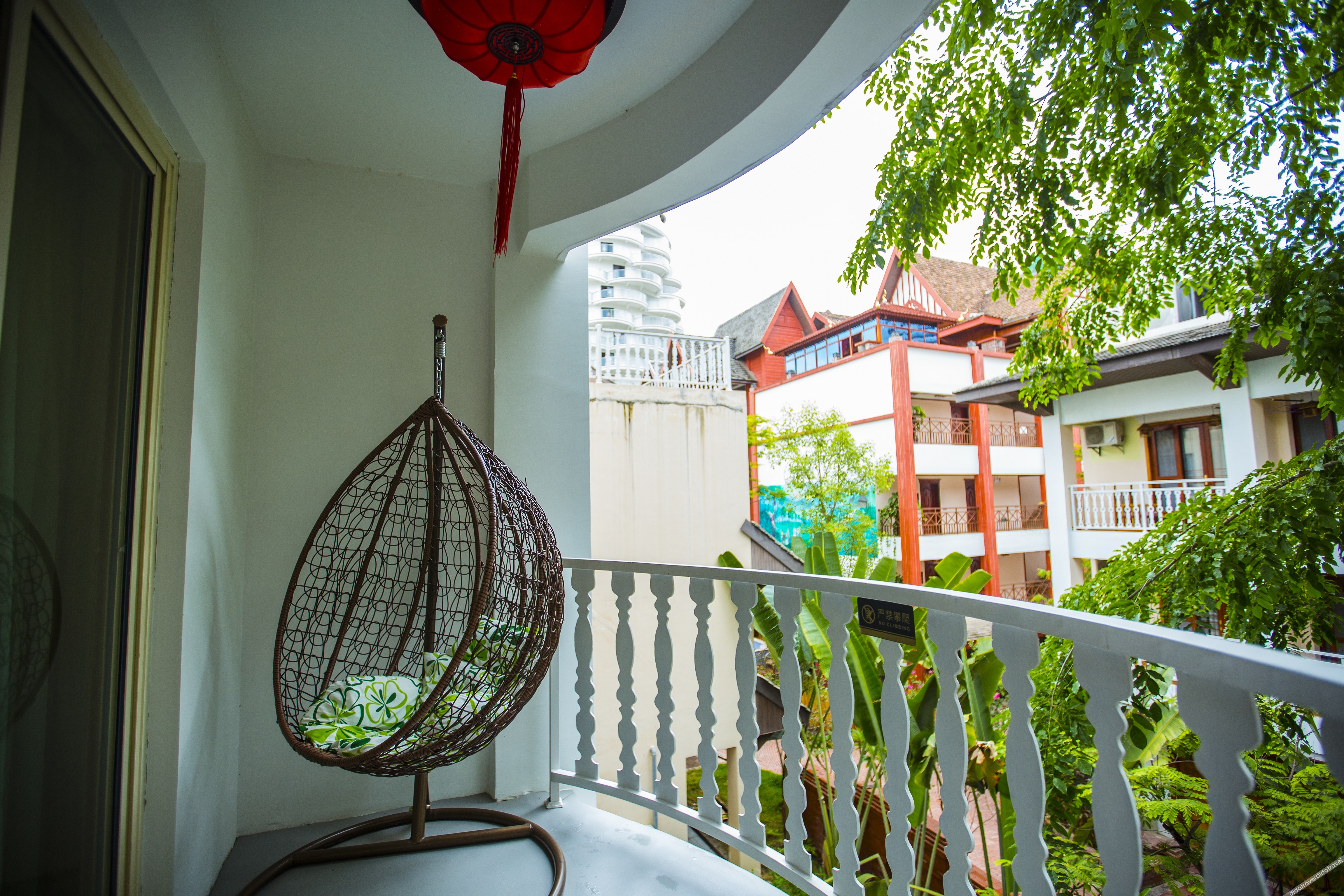 Xishuangbanna Flower Full court inn 3*
