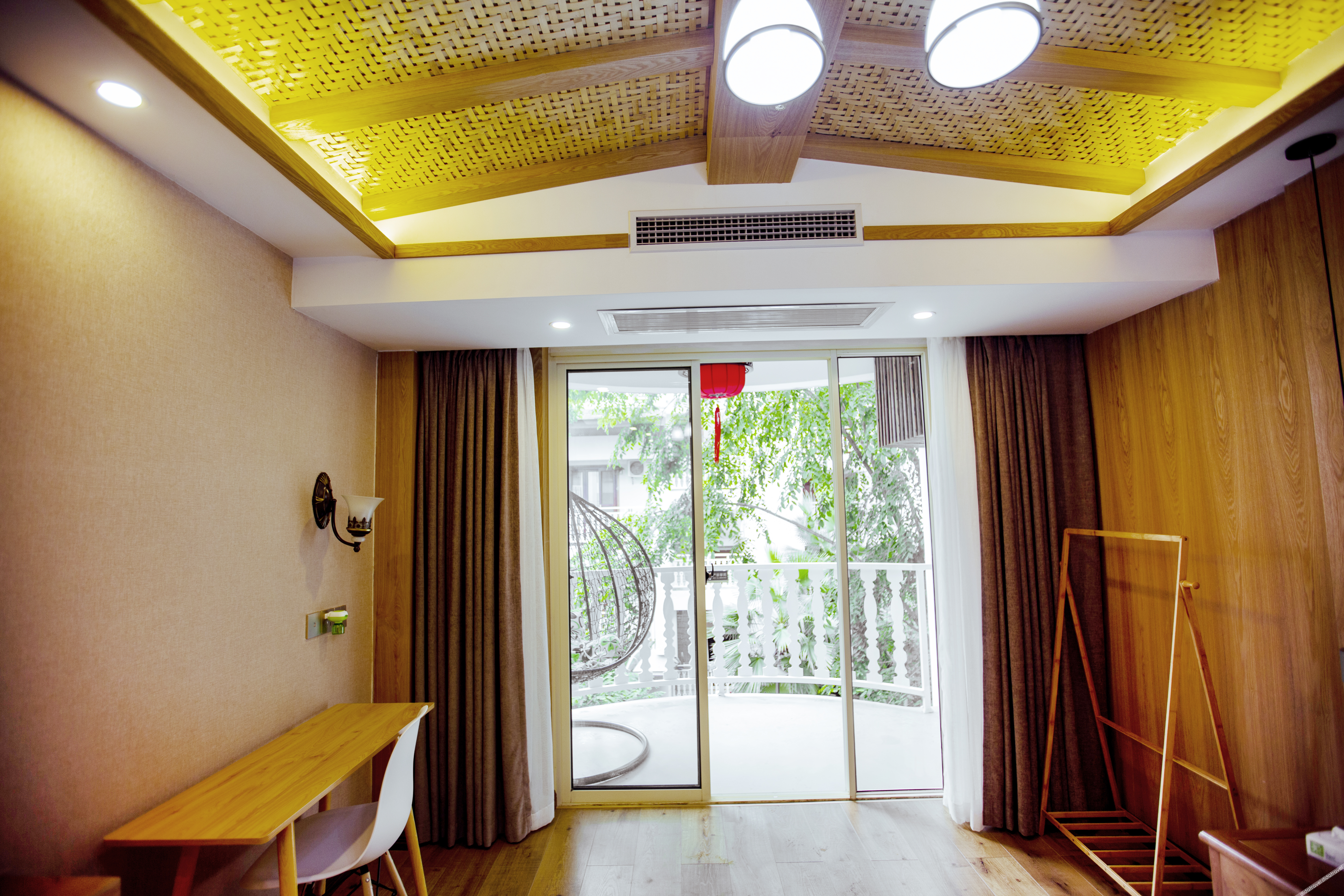 Xishuangbanna Flower Full court inn 3*