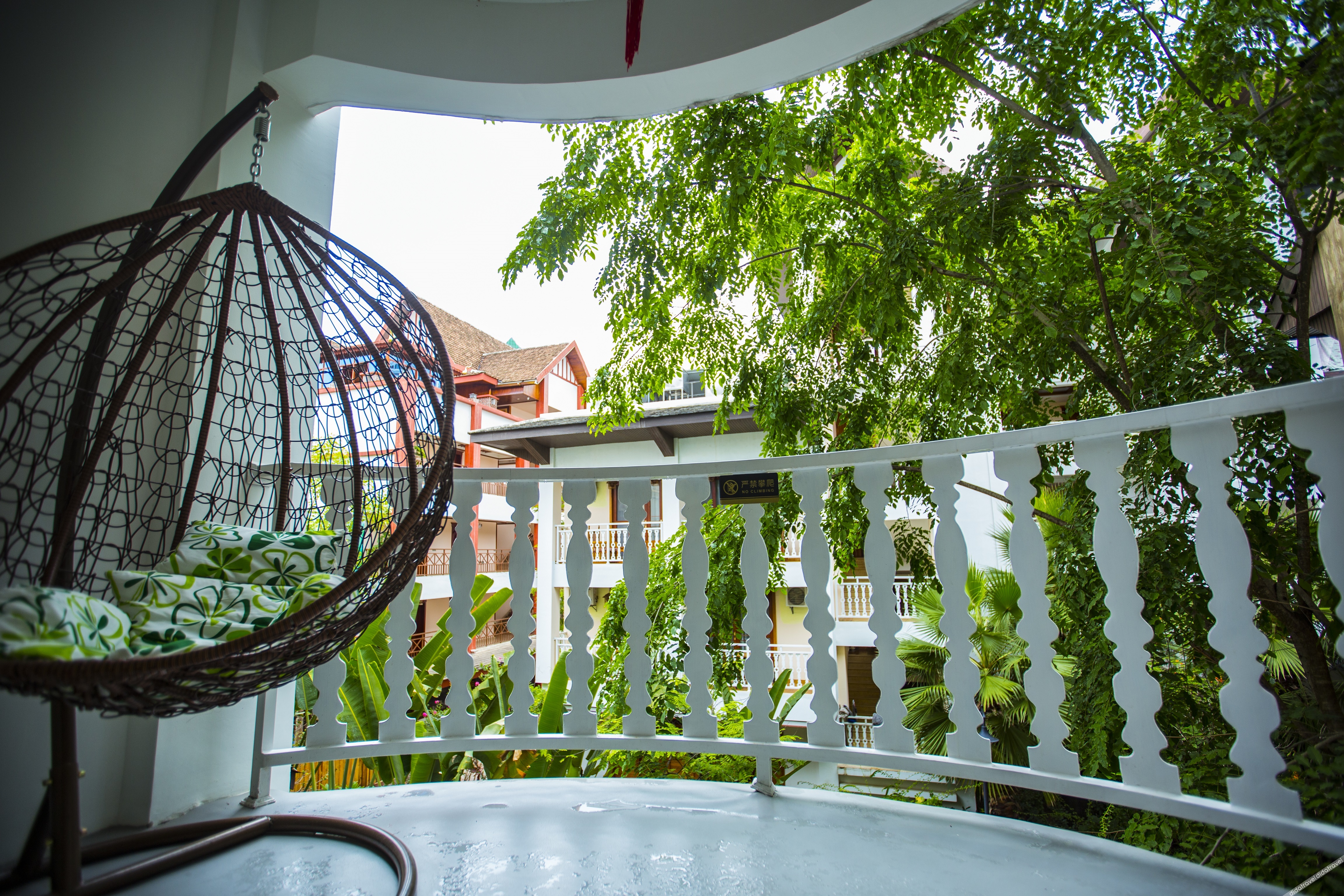 Xishuangbanna Flower Full court inn 3*