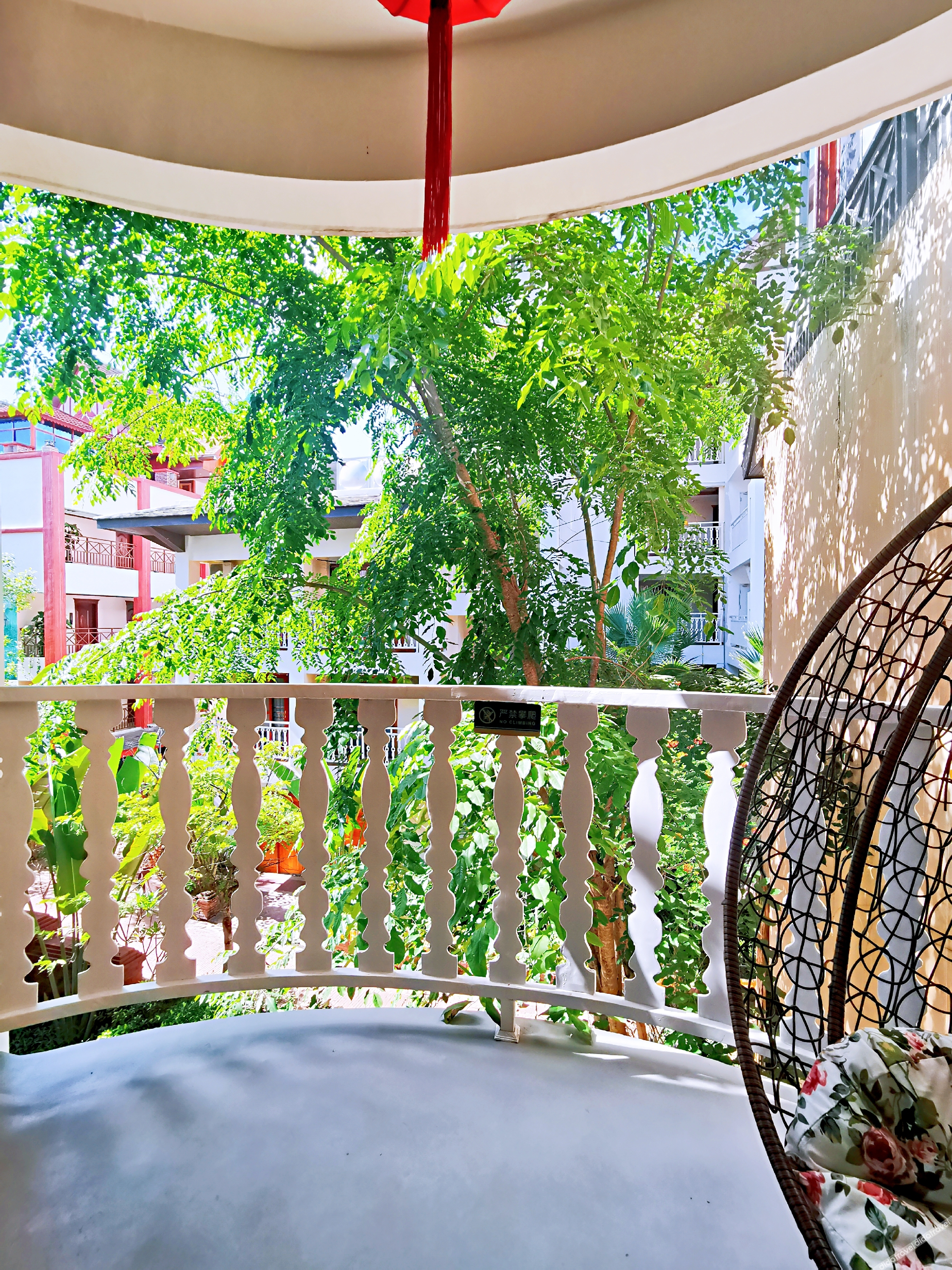 Xishuangbanna Flower Full court inn 3*