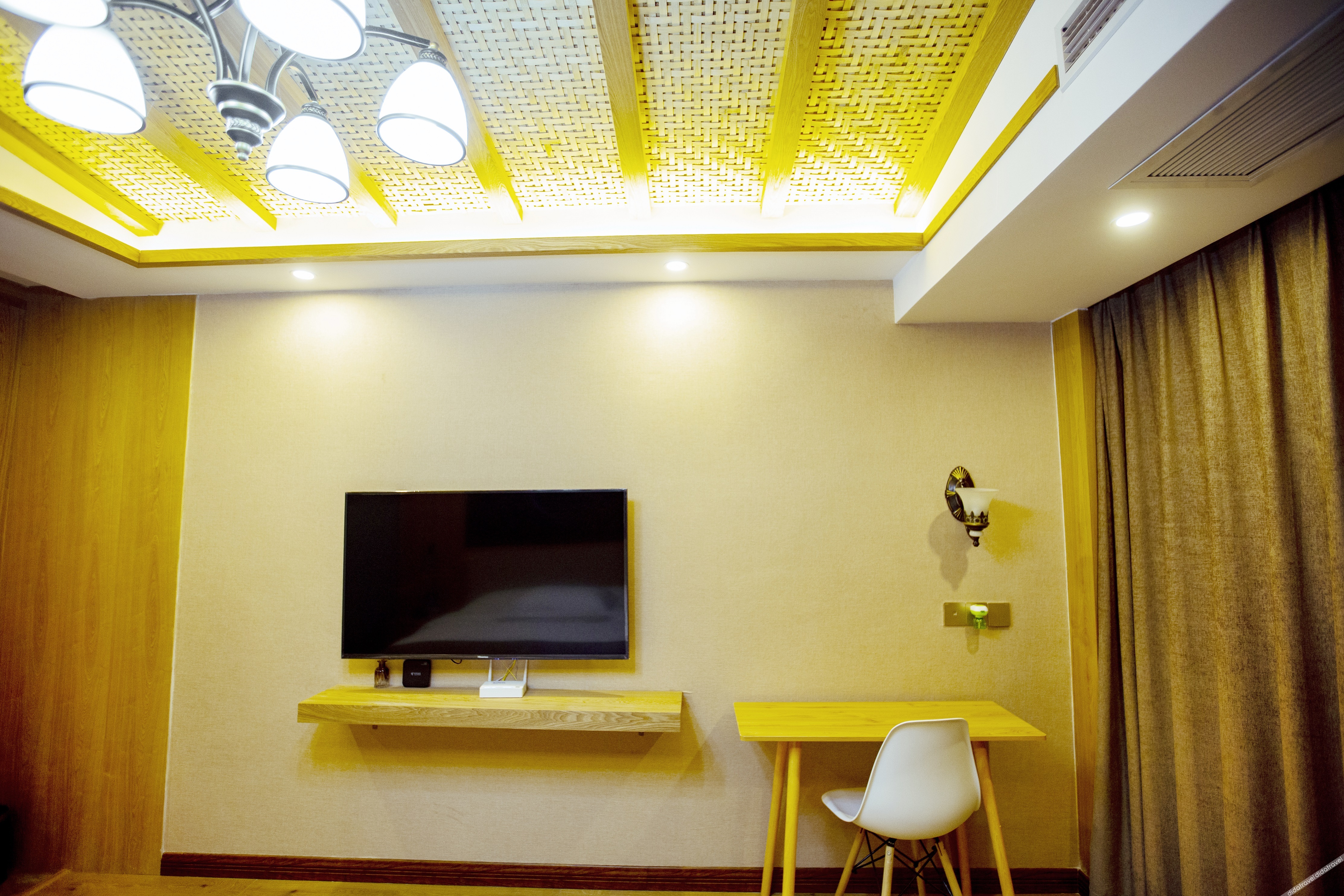 Xishuangbanna Flower Full court inn 3*