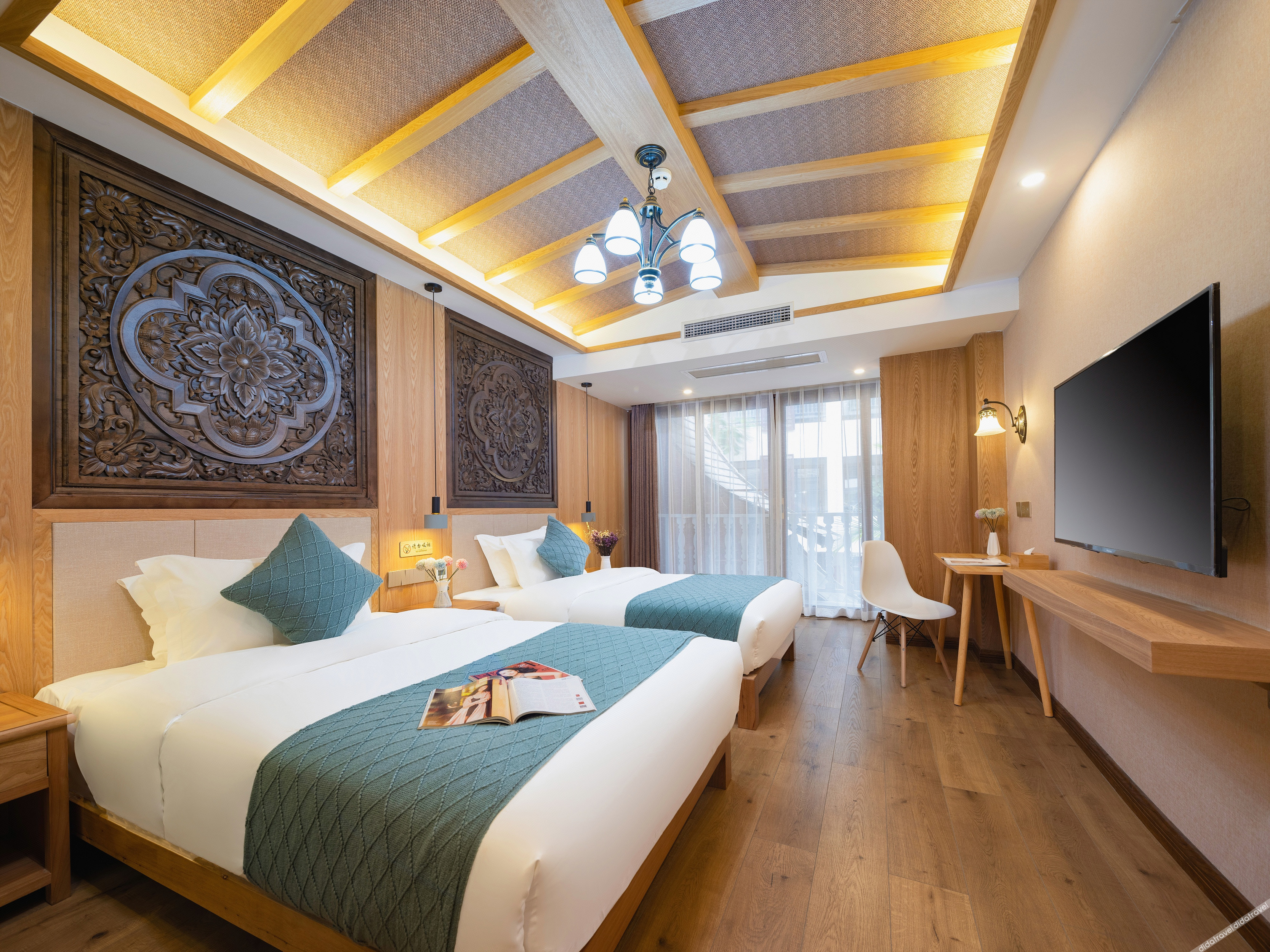 Xishuangbanna Flower Full court inn 3*