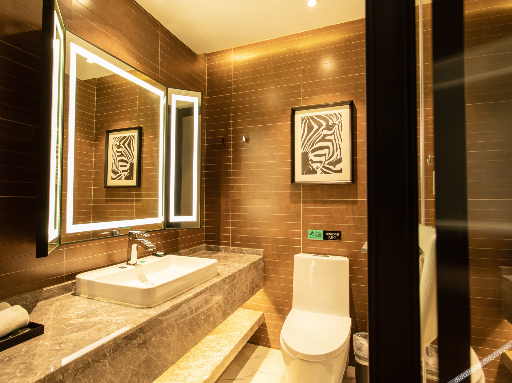 Xana Hotelle Hotel (Shenyang Railway Station Medical University First Hospital) 3*