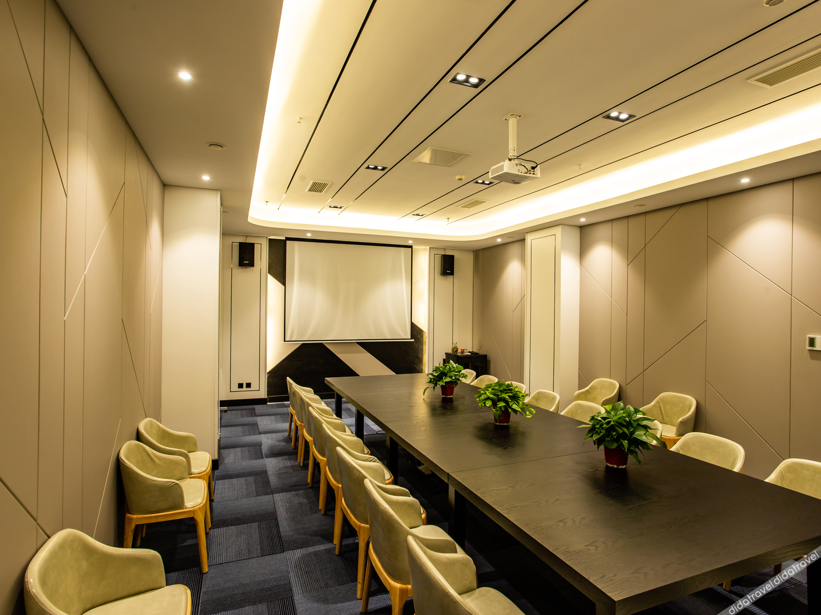 Xana Hotelle Hotel (Shenyang Railway Station Medical University First Hospital) 3*