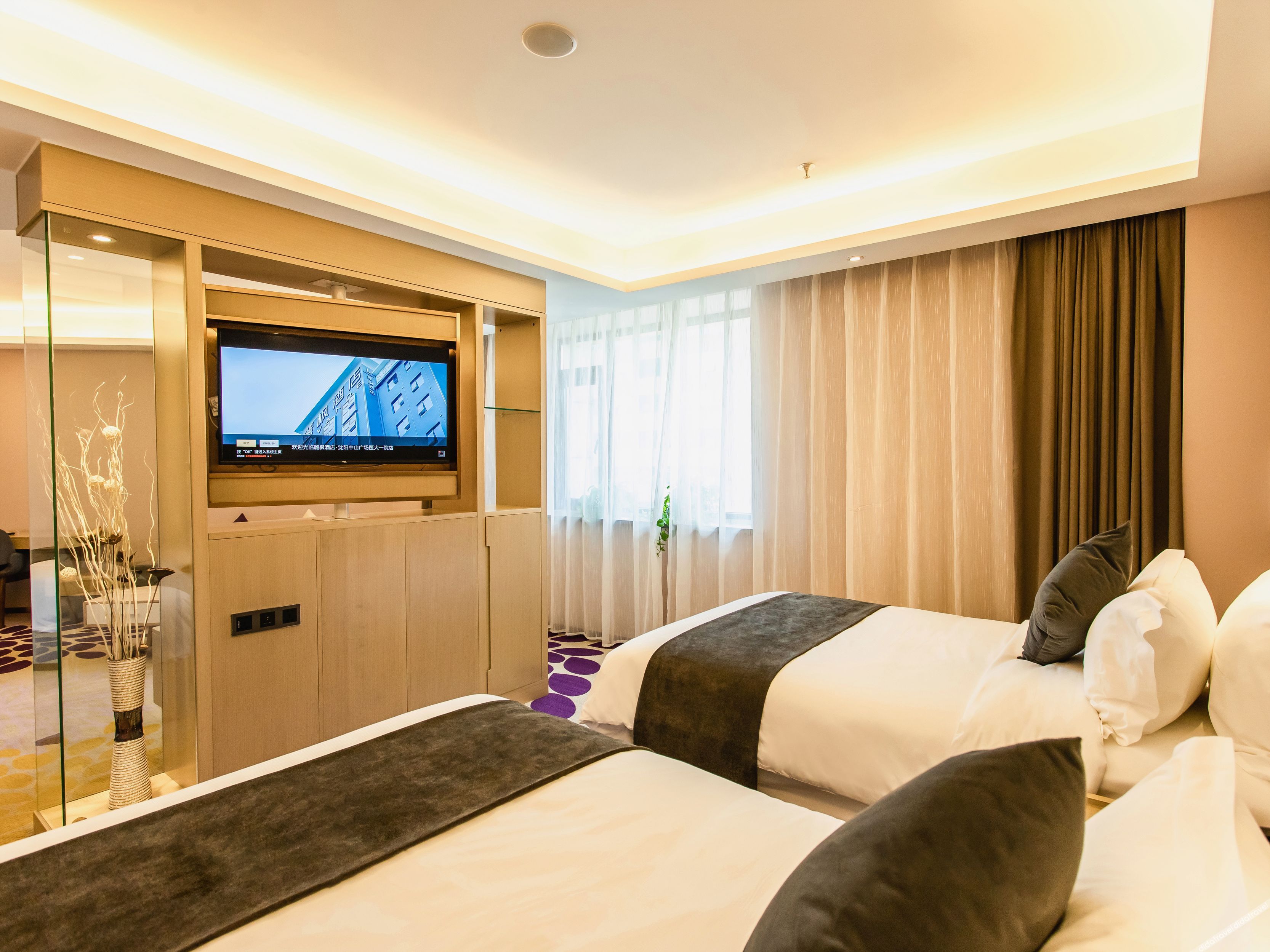 Xana Hotelle Hotel (Shenyang Railway Station Medical University First Hospital) 3*
