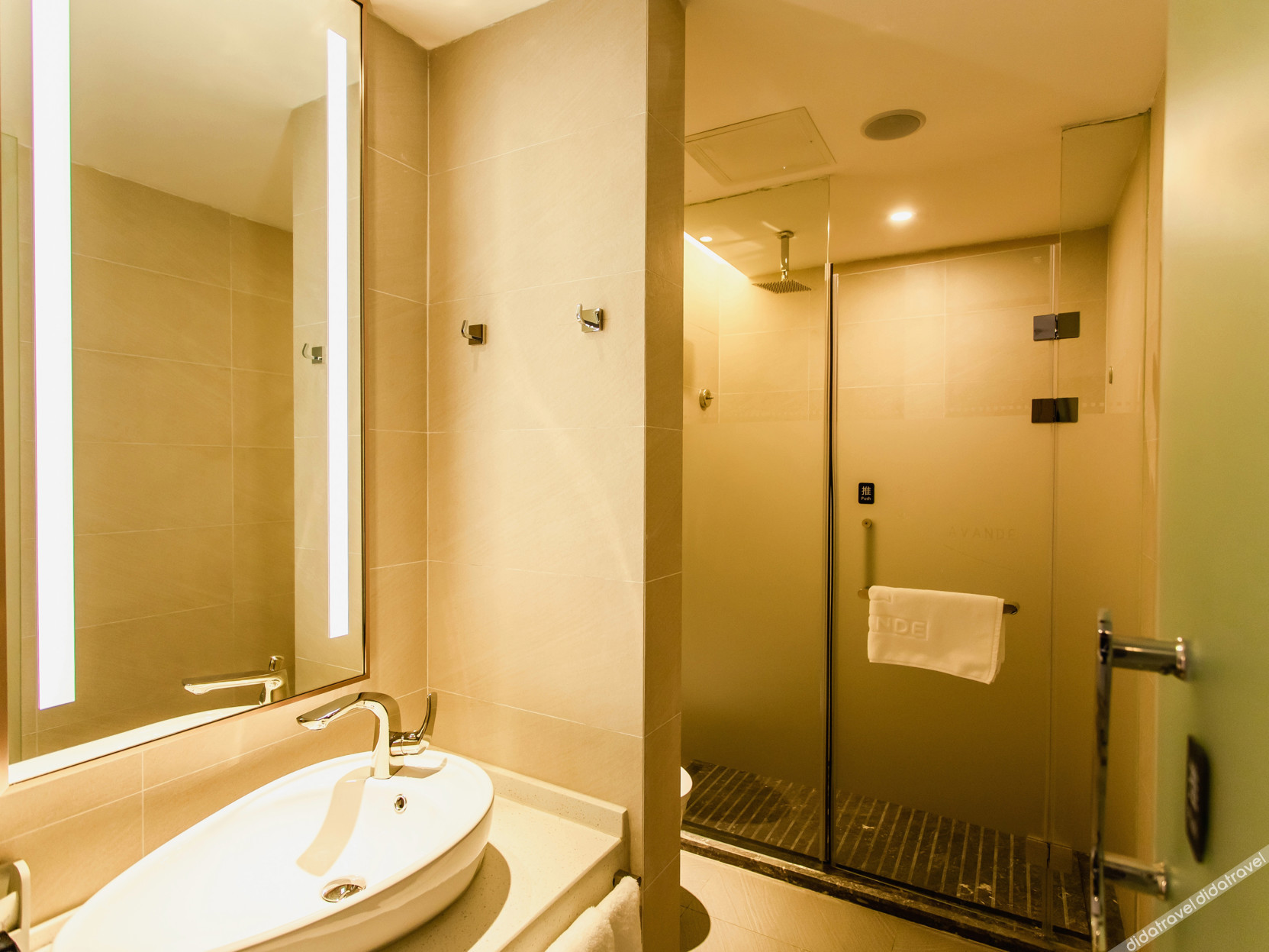 Xana Hotelle Hotel (Shenyang Railway Station Medical University First Hospital) 3*