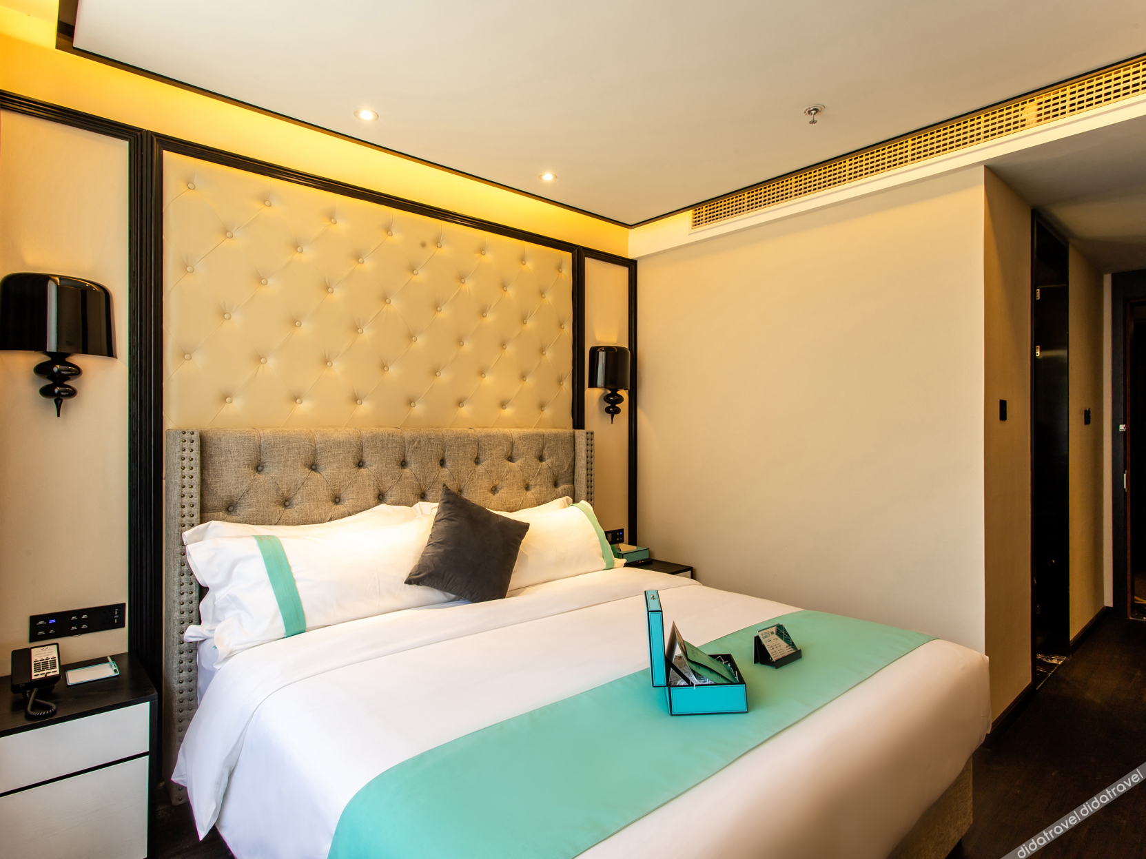 Xana Hotelle Hotel (Shenyang Railway Station Medical University First Hospital) 3*