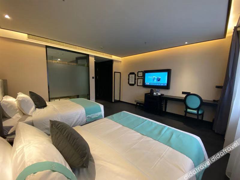 Xana Hotelle Hotel (Shenyang Railway Station Medical University First Hospital) 3*