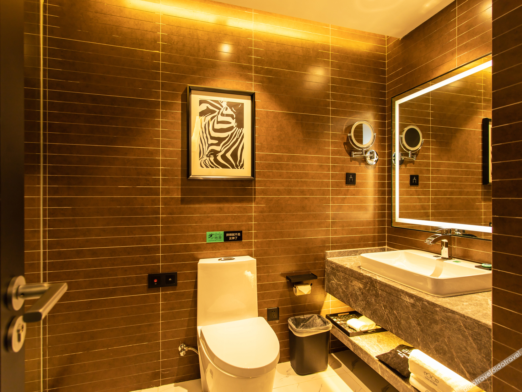 Xana Hotelle Hotel (Shenyang Railway Station Medical University First Hospital) 3*