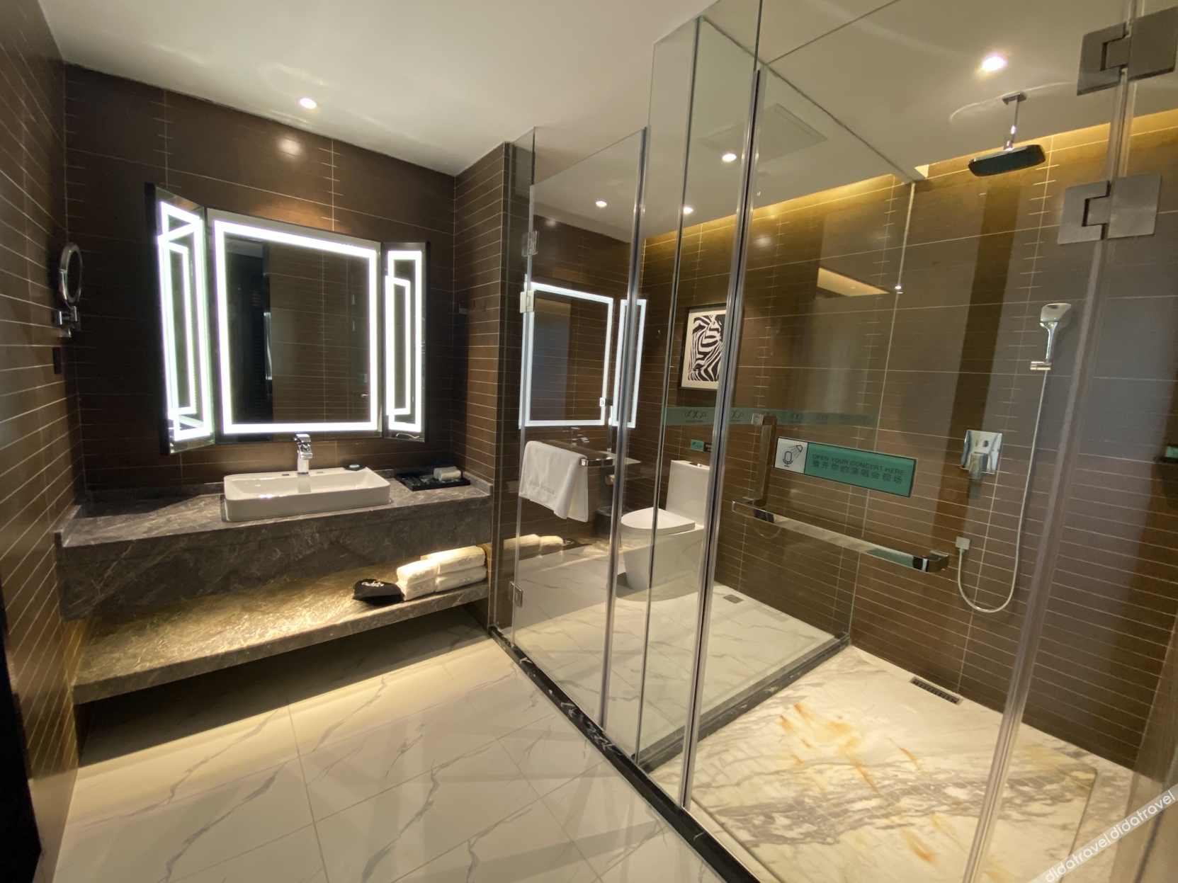 Xana Hotelle Hotel (Shenyang Railway Station Medical University First Hospital) 3*