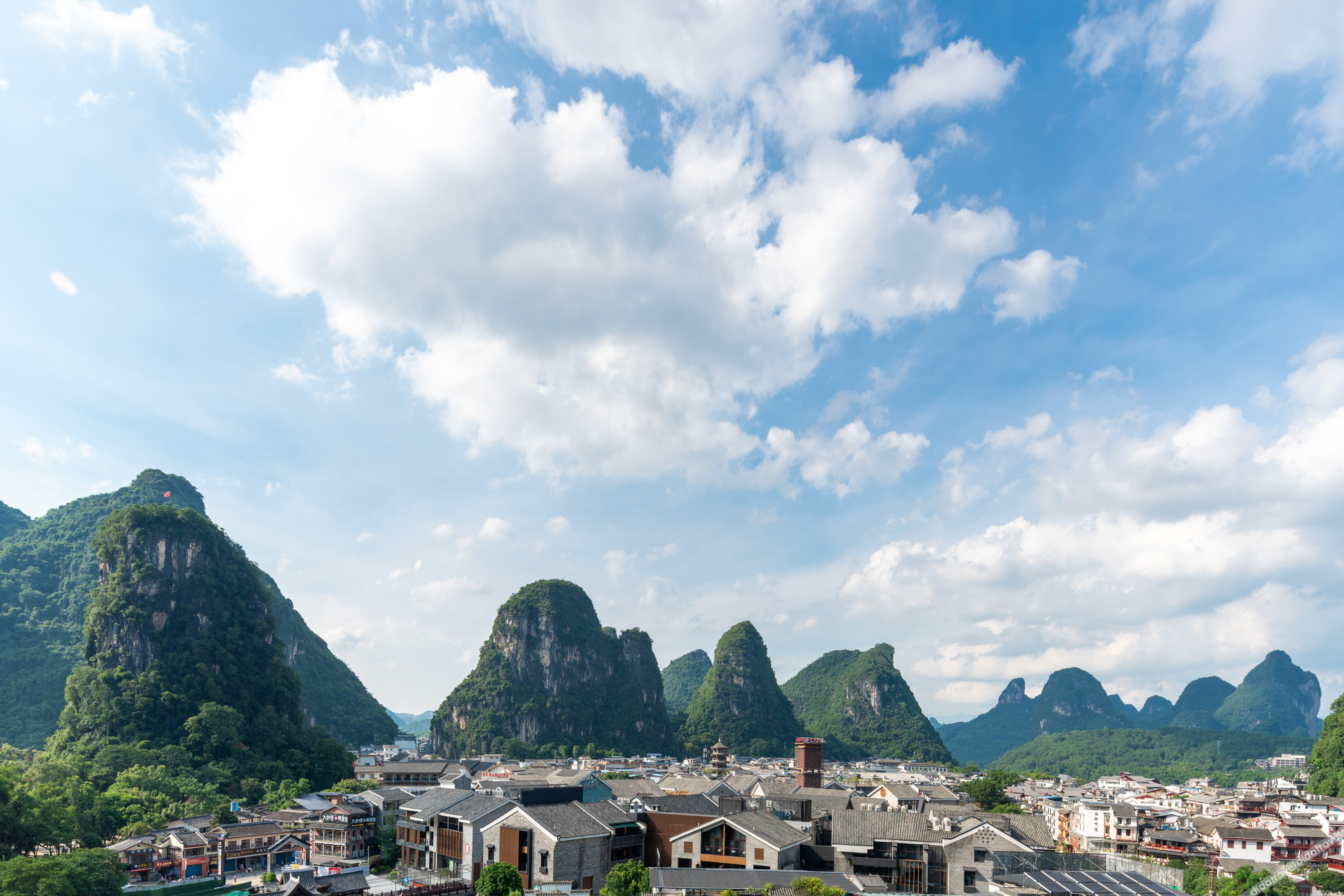 Floral Hotel· Pantaoshu Hotel(Yangshuo West Street Lijiang Branch) 3*