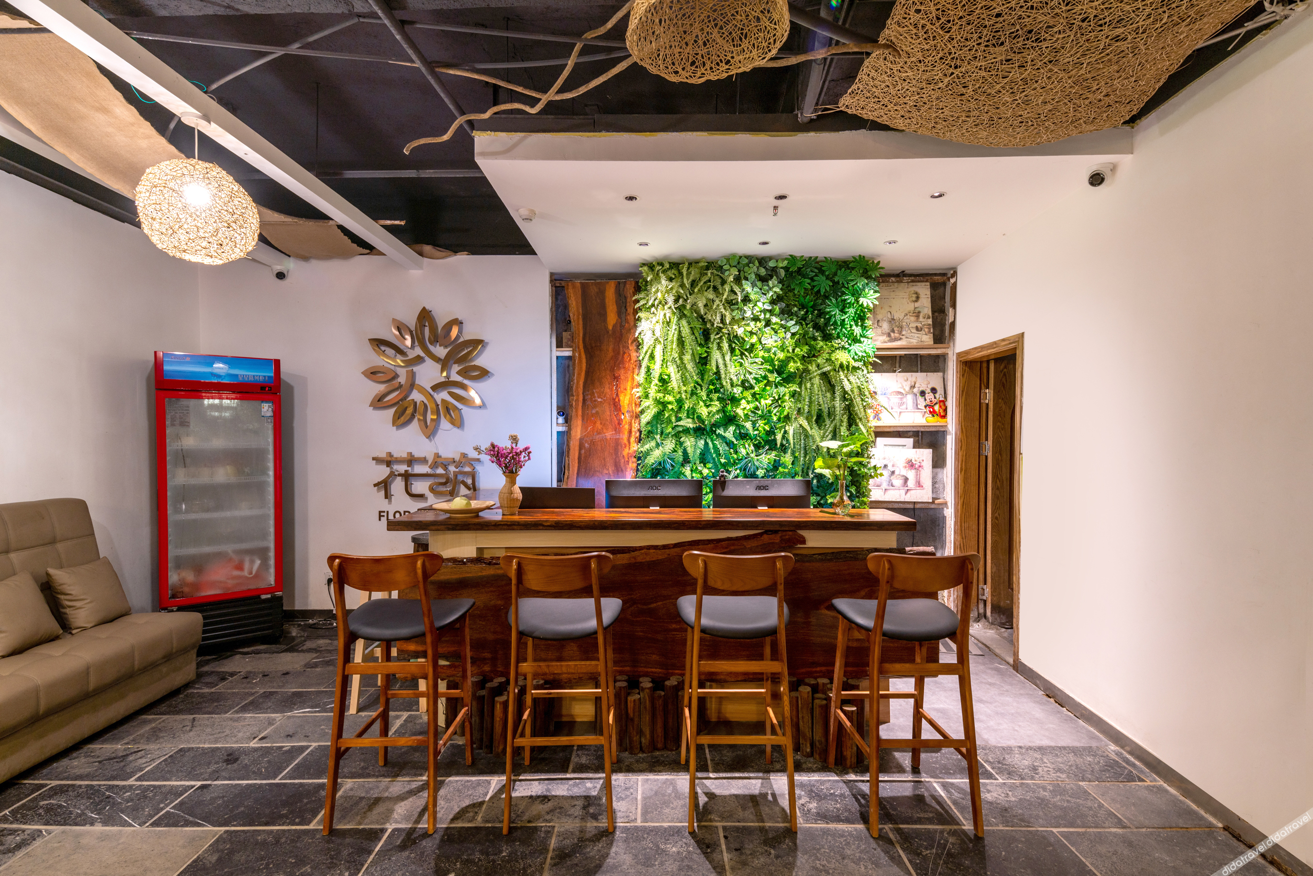 Floral Hotel· Pantaoshu Hotel(Yangshuo West Street Lijiang Branch) 3*