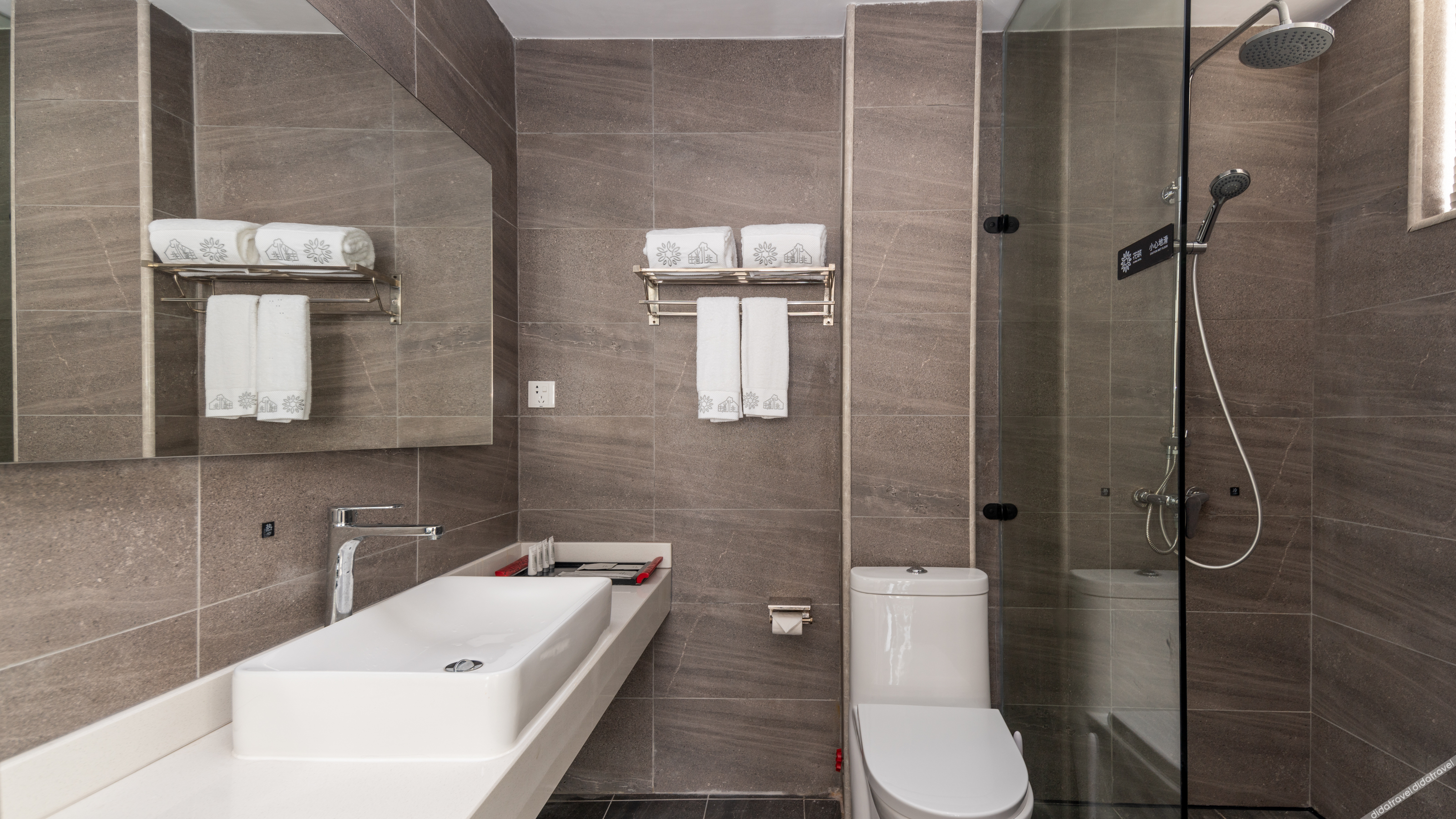 Floral Hotel· Pantaoshu Hotel(Yangshuo West Street Lijiang Branch) 3*